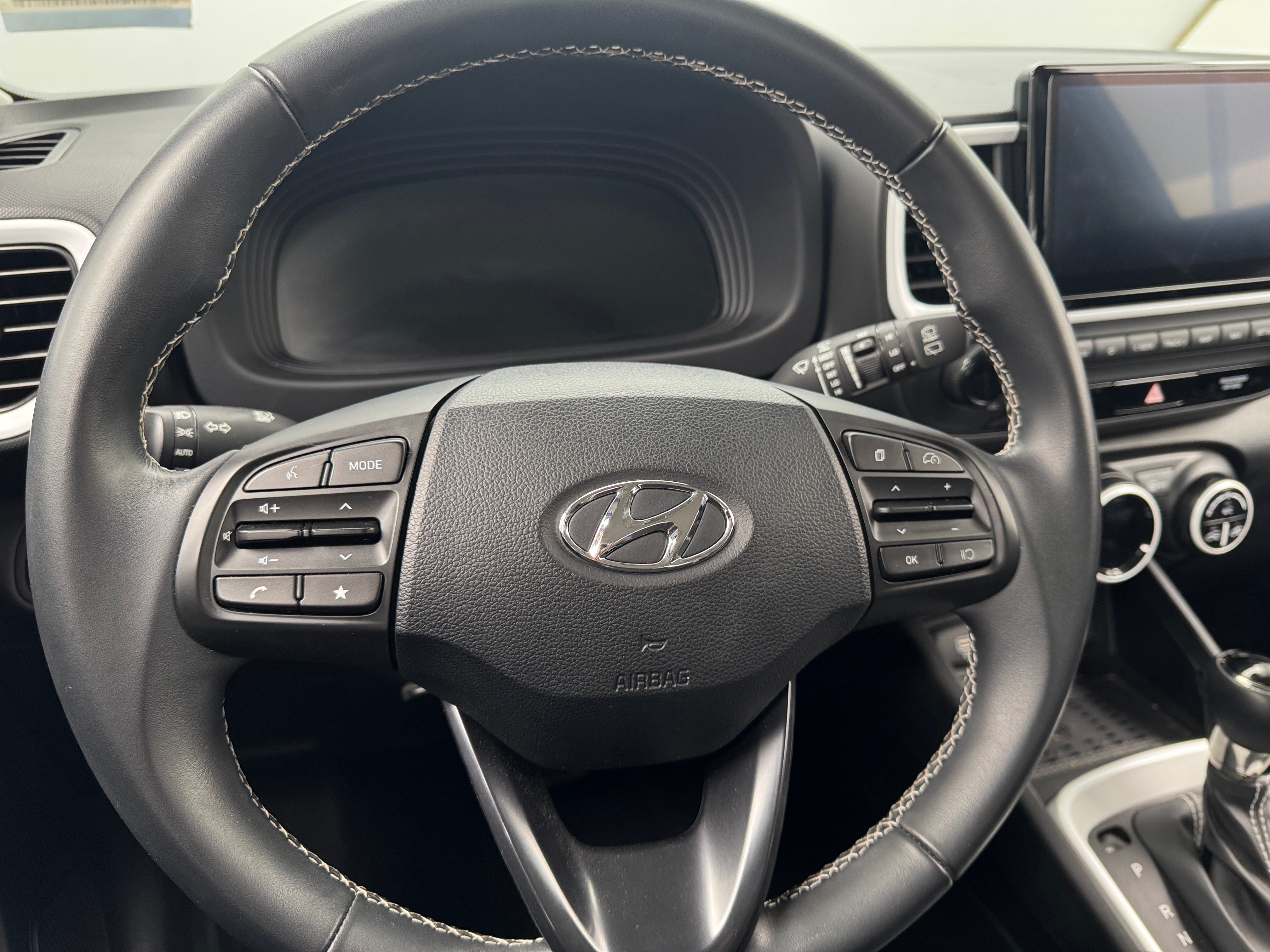 2023 Hyundai Venue Limited 5