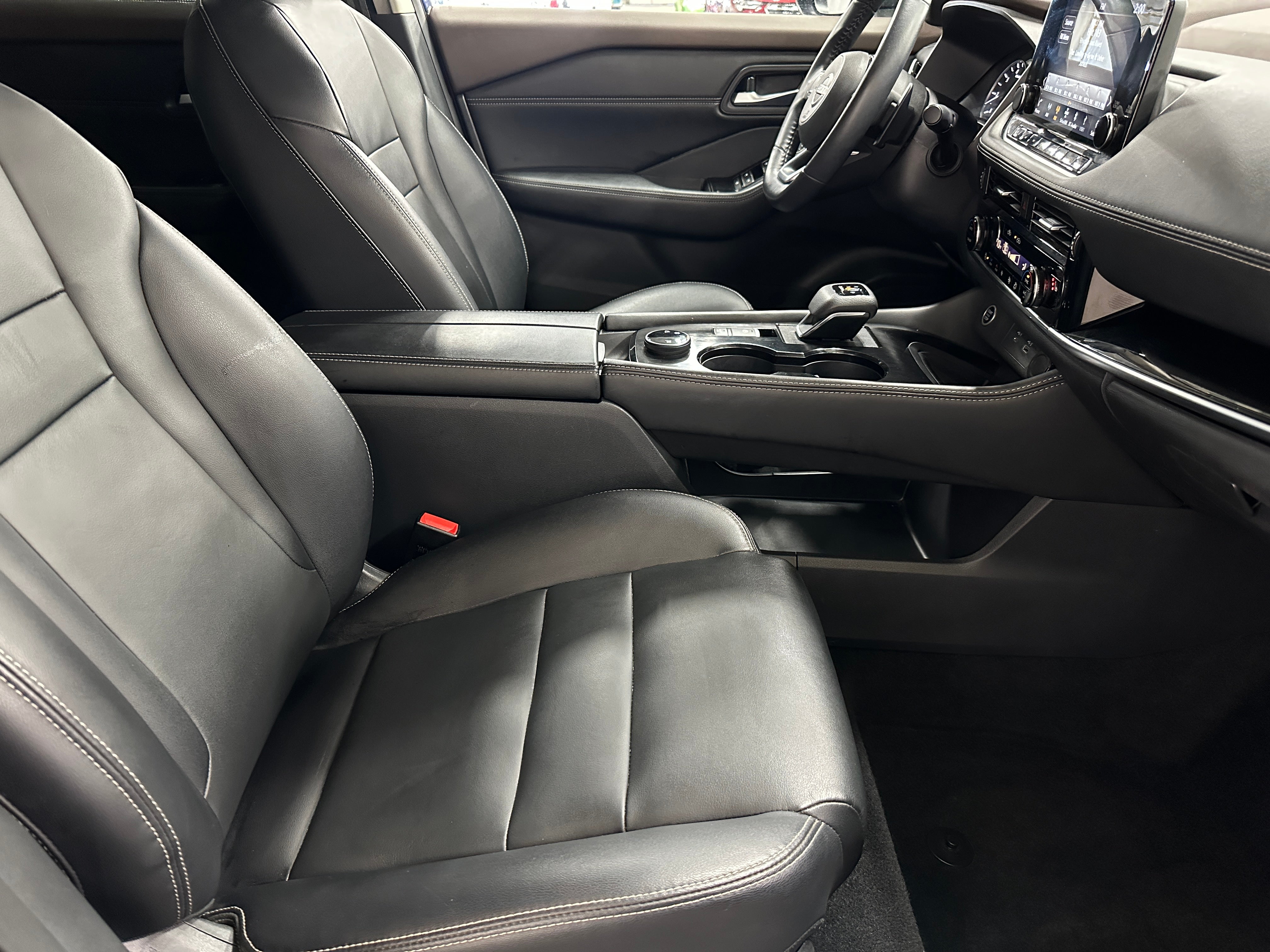 Thumbnail: 2023 Nissan Rogue - 2