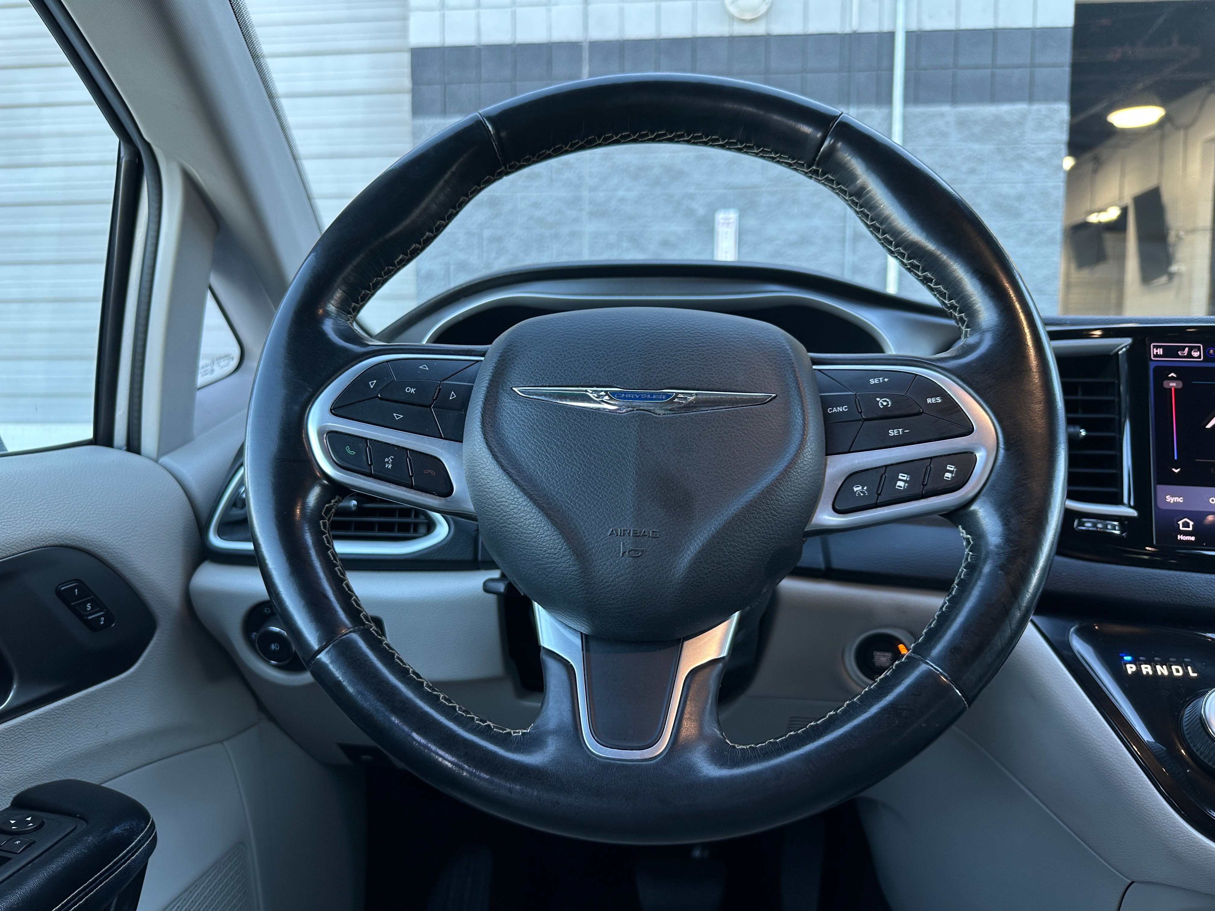 2021 Chrysler Pacifica Touring L 4