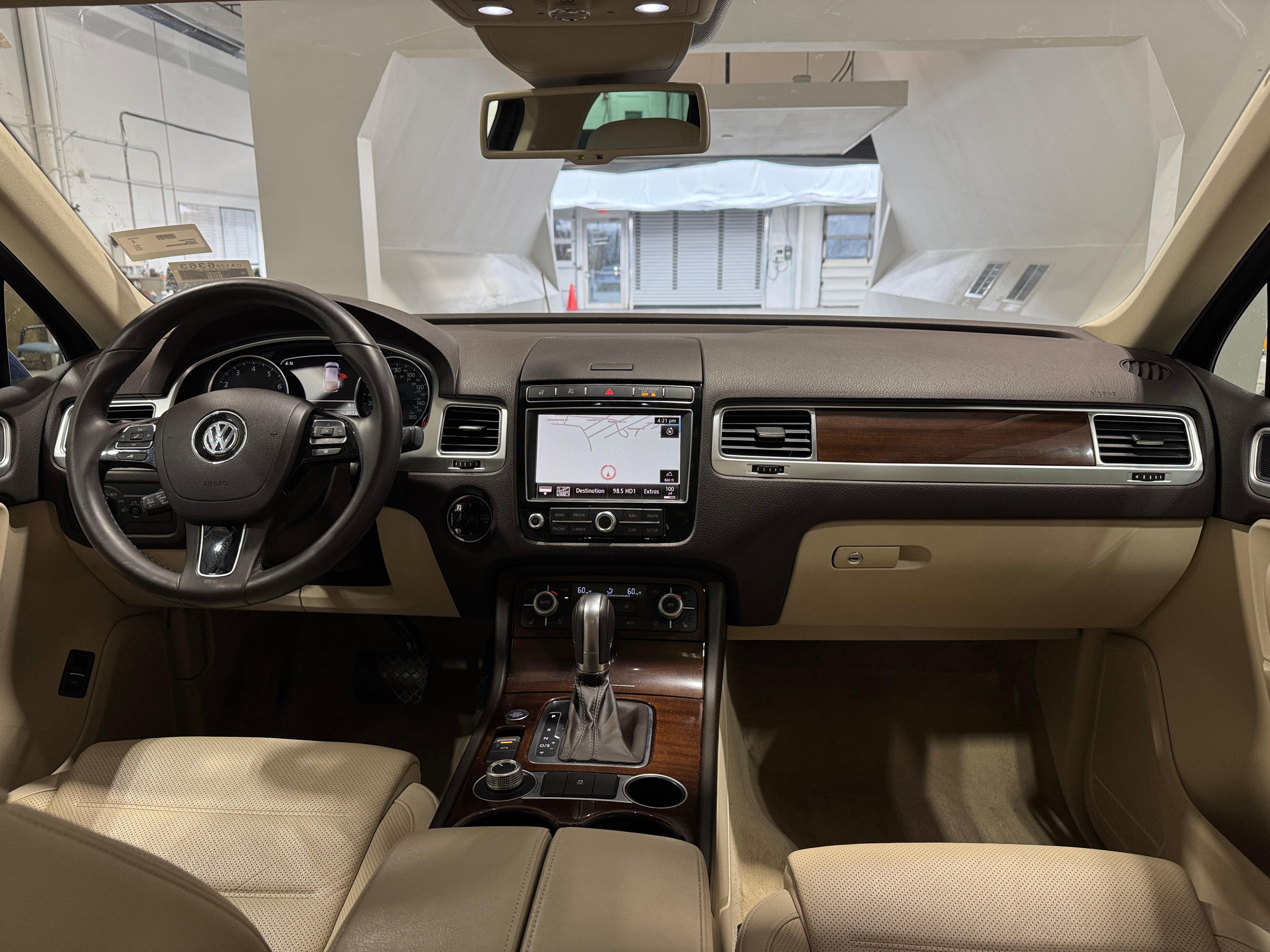 2016 Volkswagen Touareg VR6 Lux 3