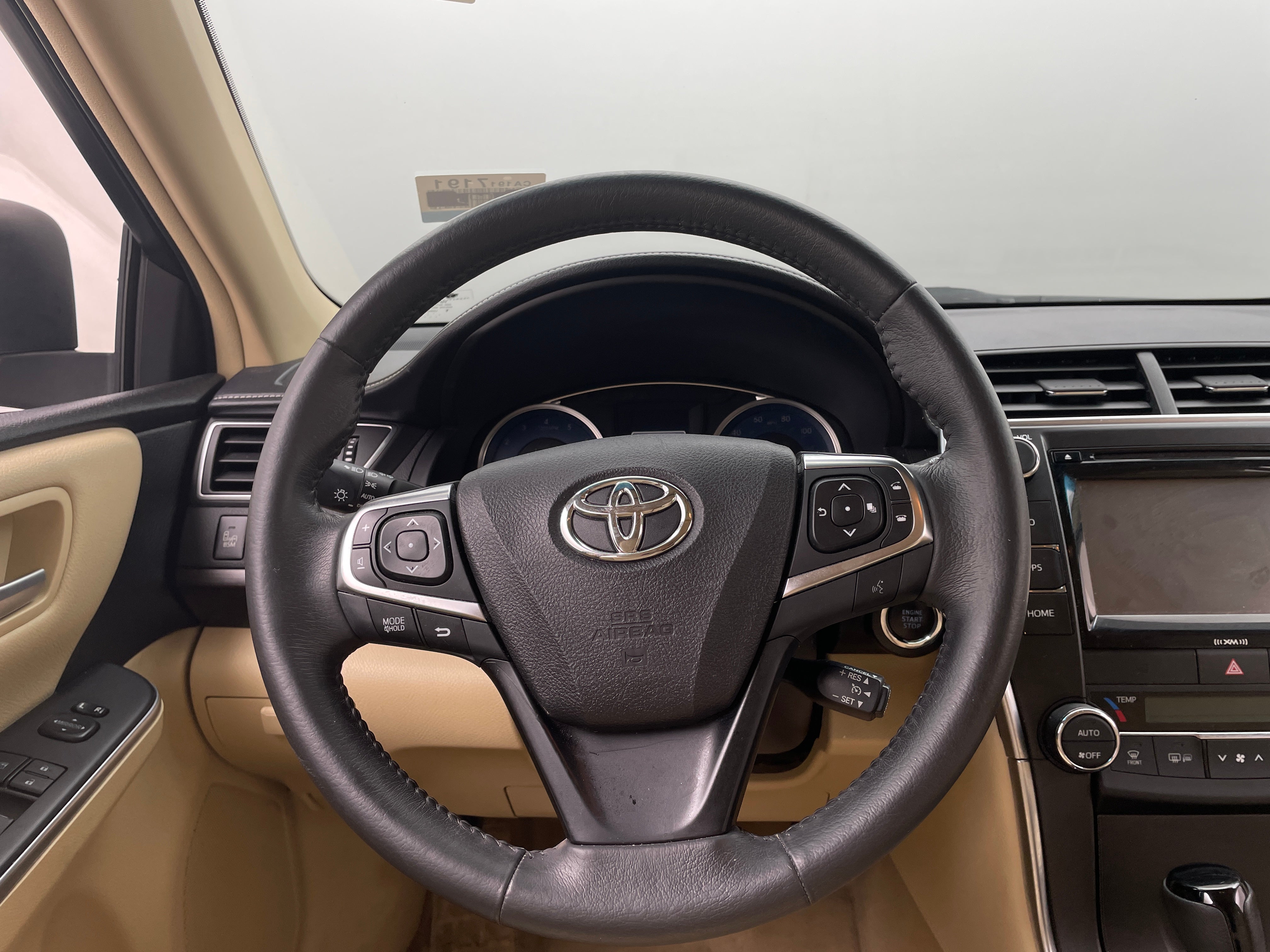 2016 Toyota Camry XLE 4