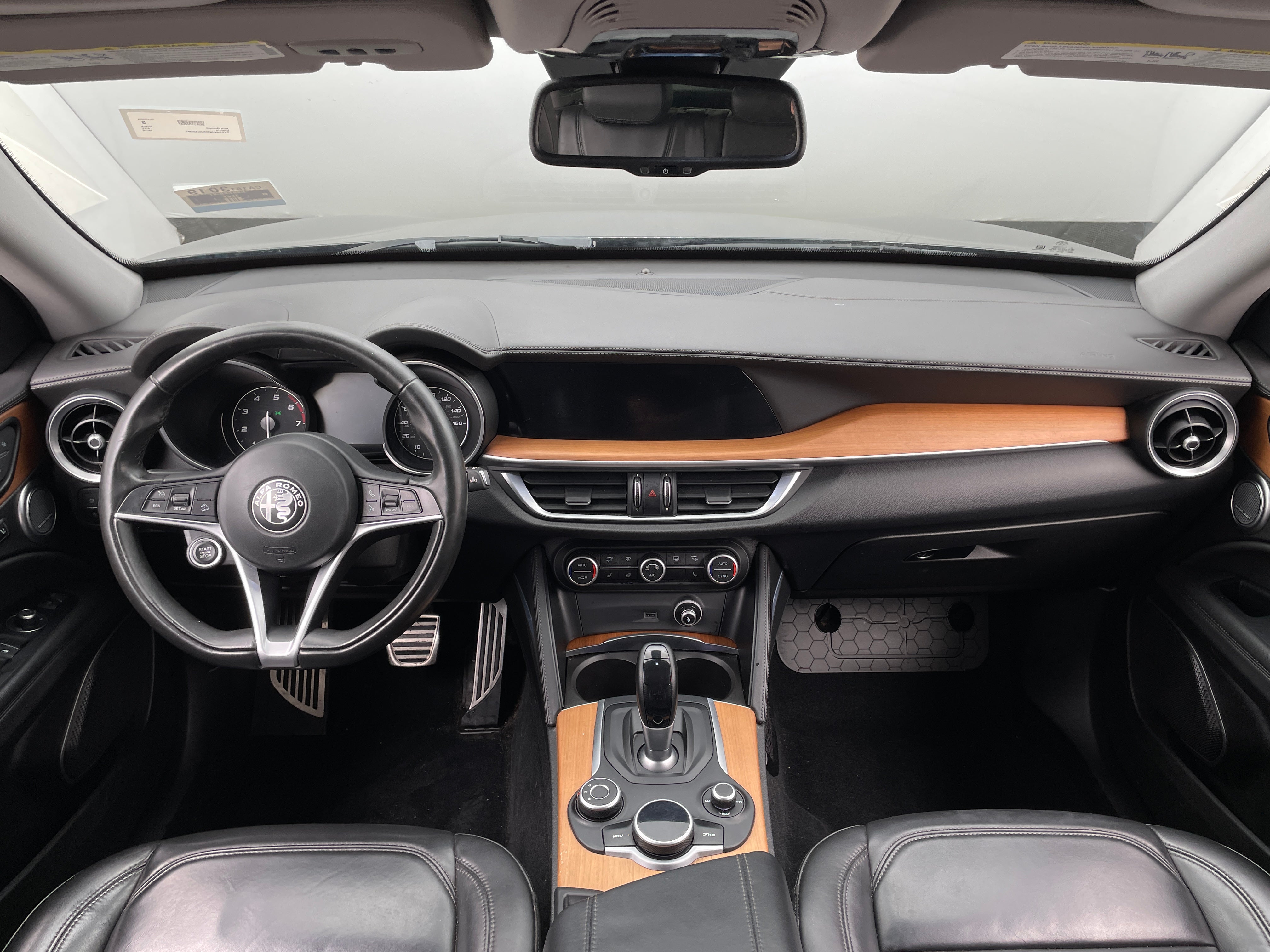 2019 Alfa Romeo Stelvio Ti Lusso 2