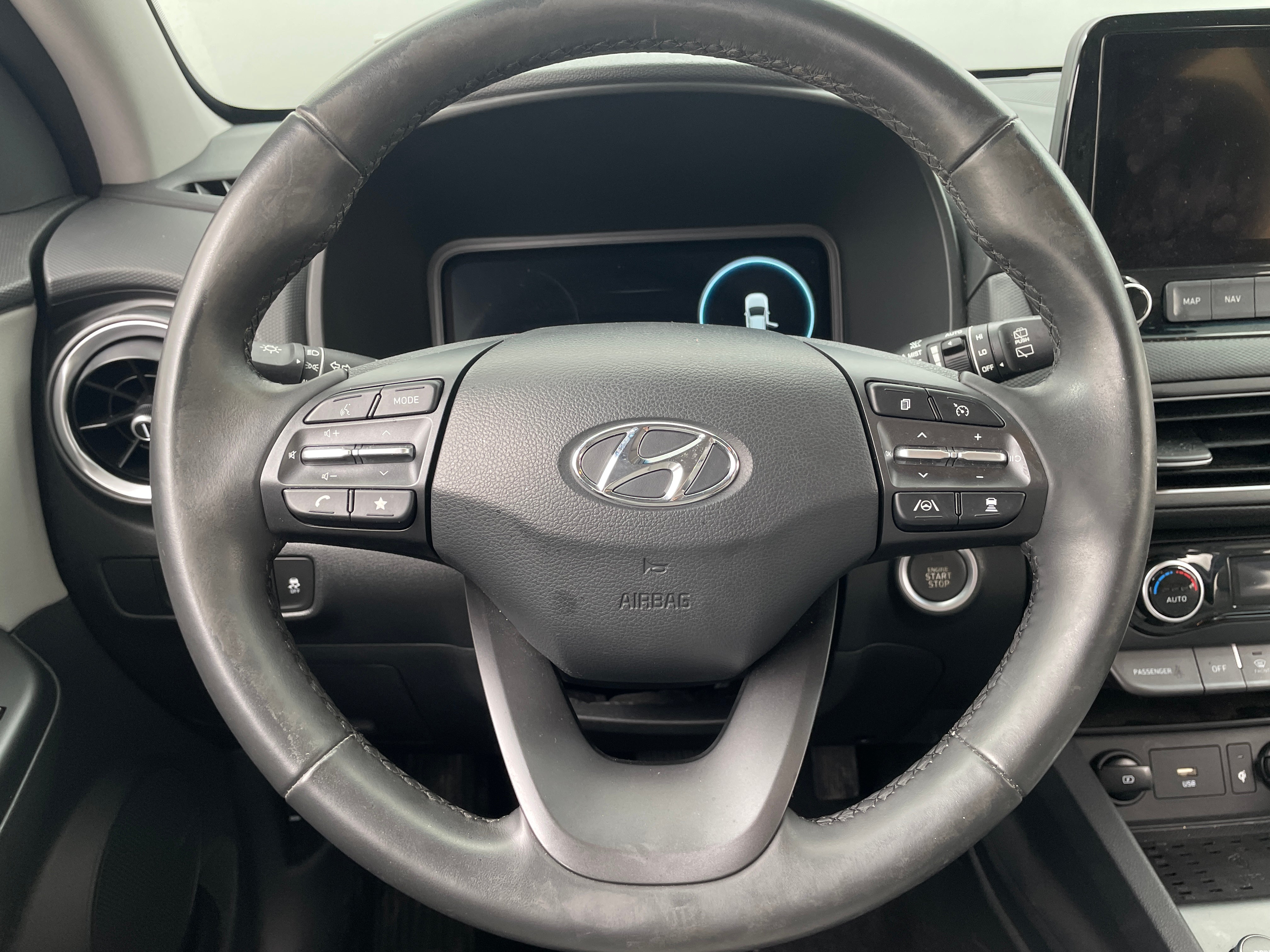 2022 Hyundai Kona Limited 4