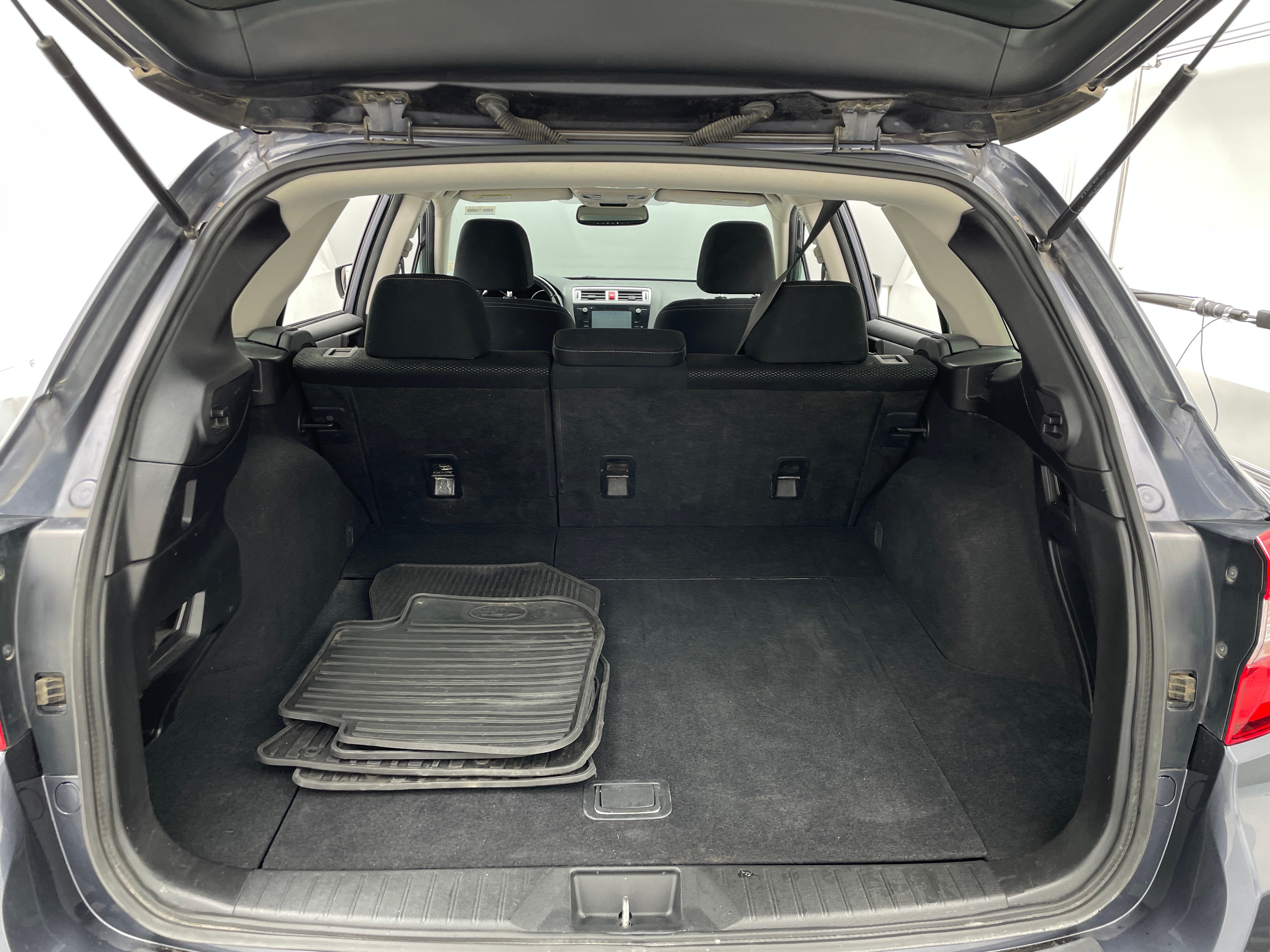 2016 Subaru Outback Premium 7