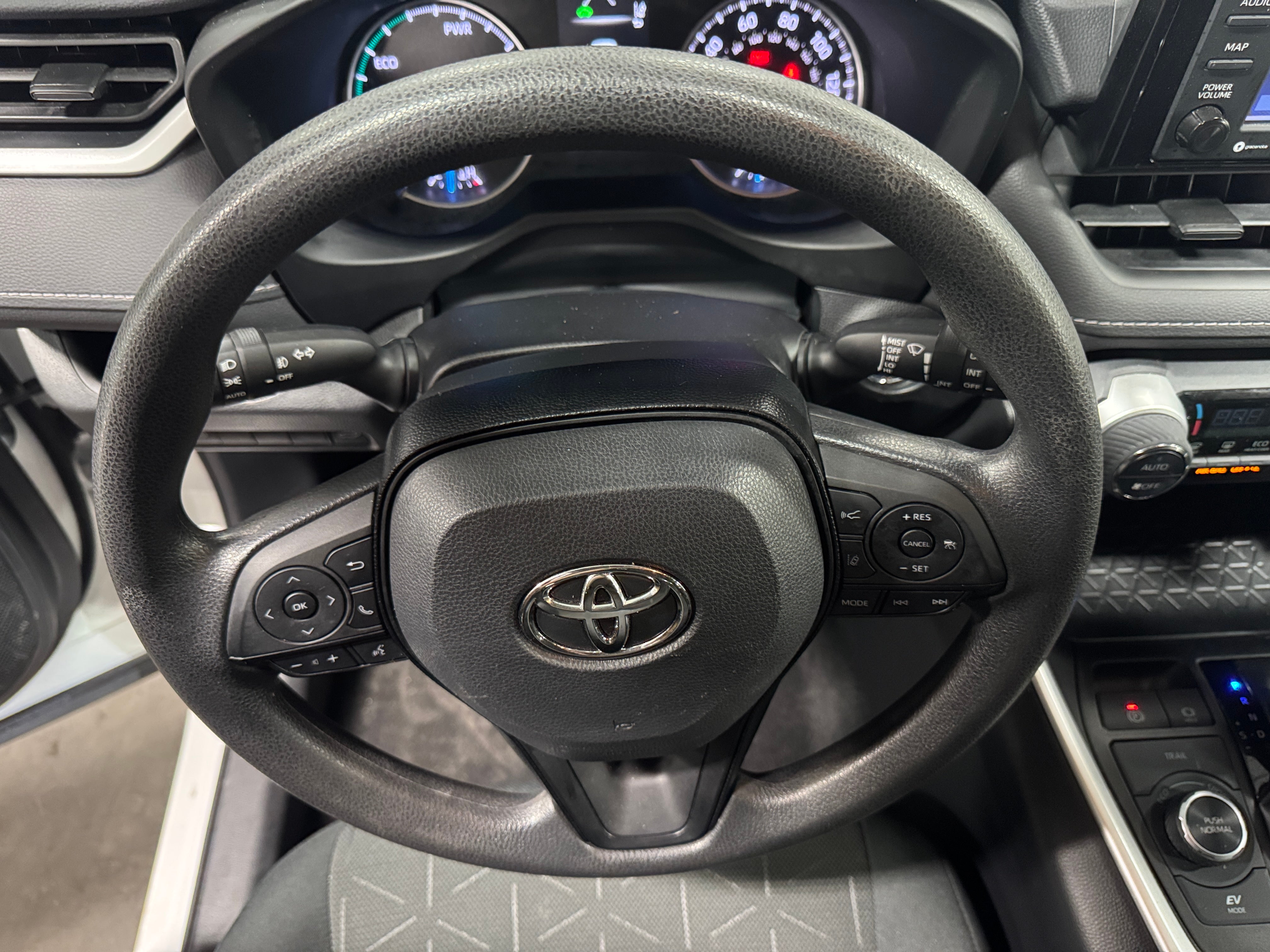 2021 Toyota RAV4 XLE 5