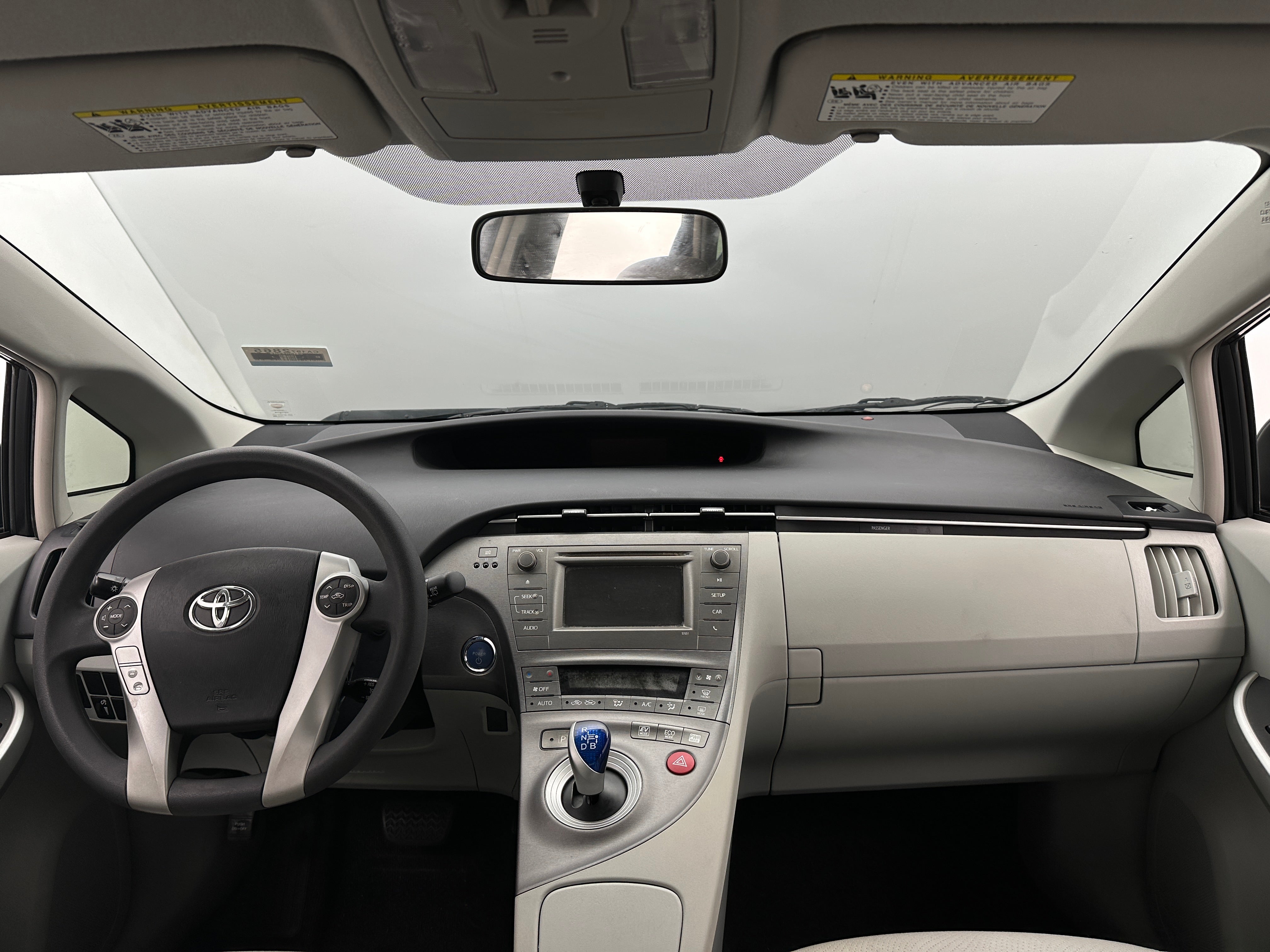 2015 Toyota Prius Two 3