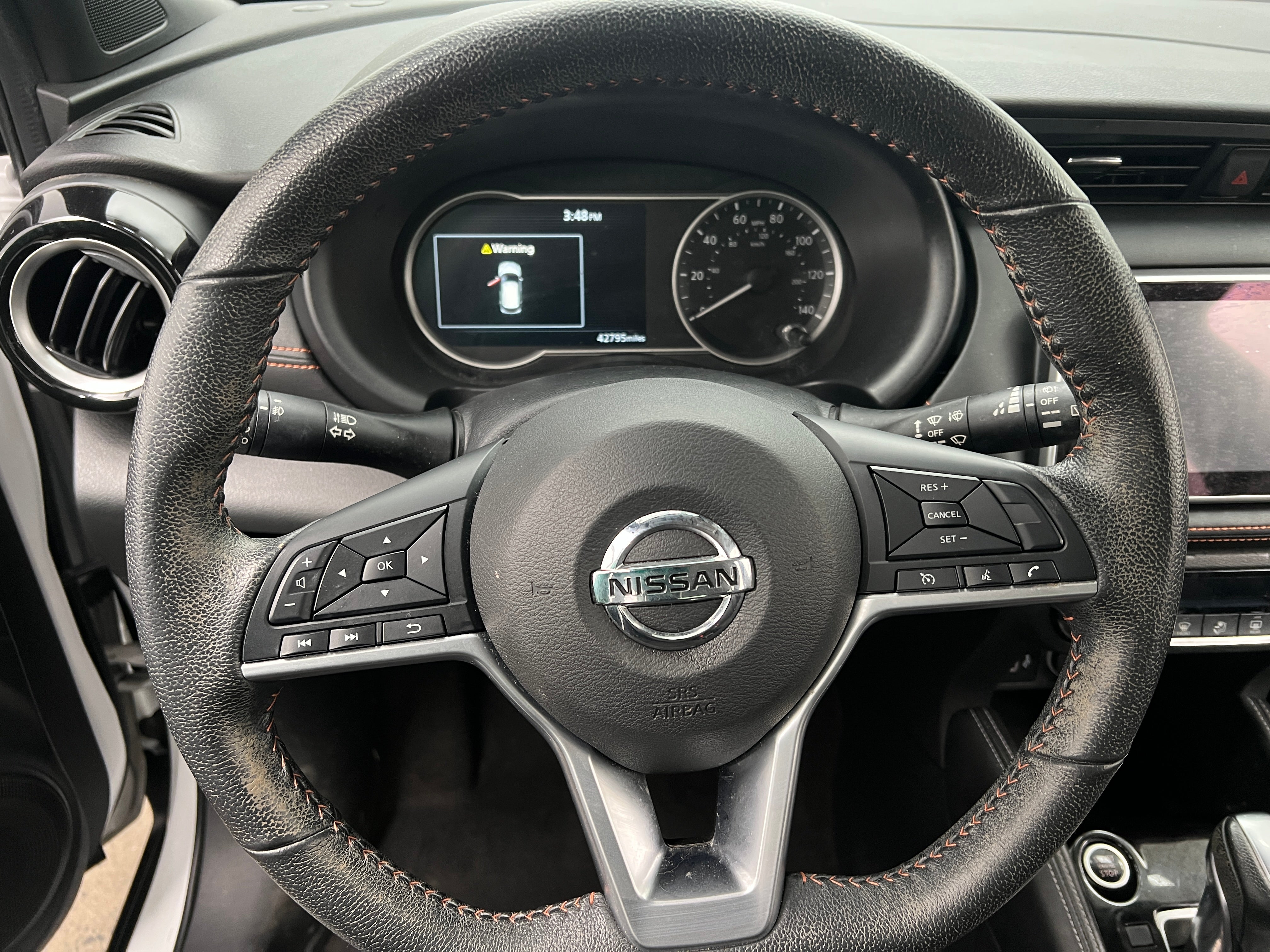 2020 Nissan Kicks SR 5