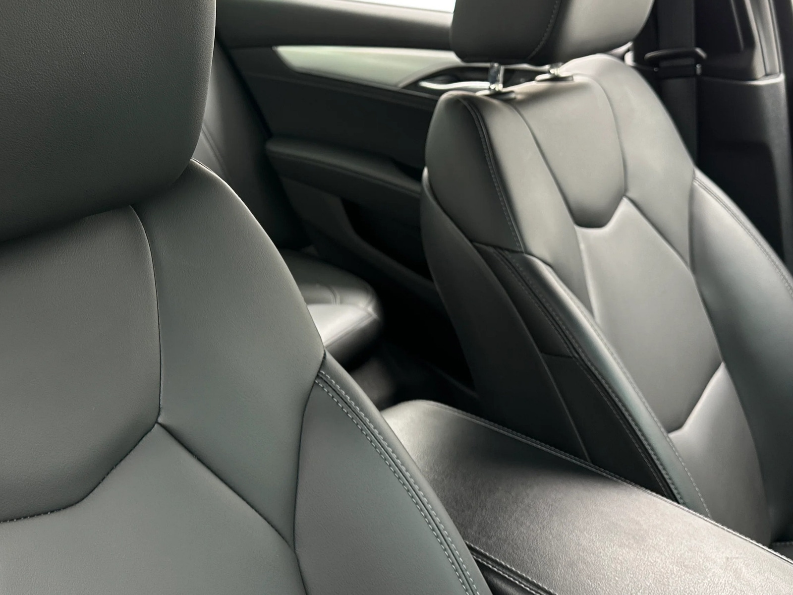 Thumbnail: 2023 Cadillac CT5 - 2