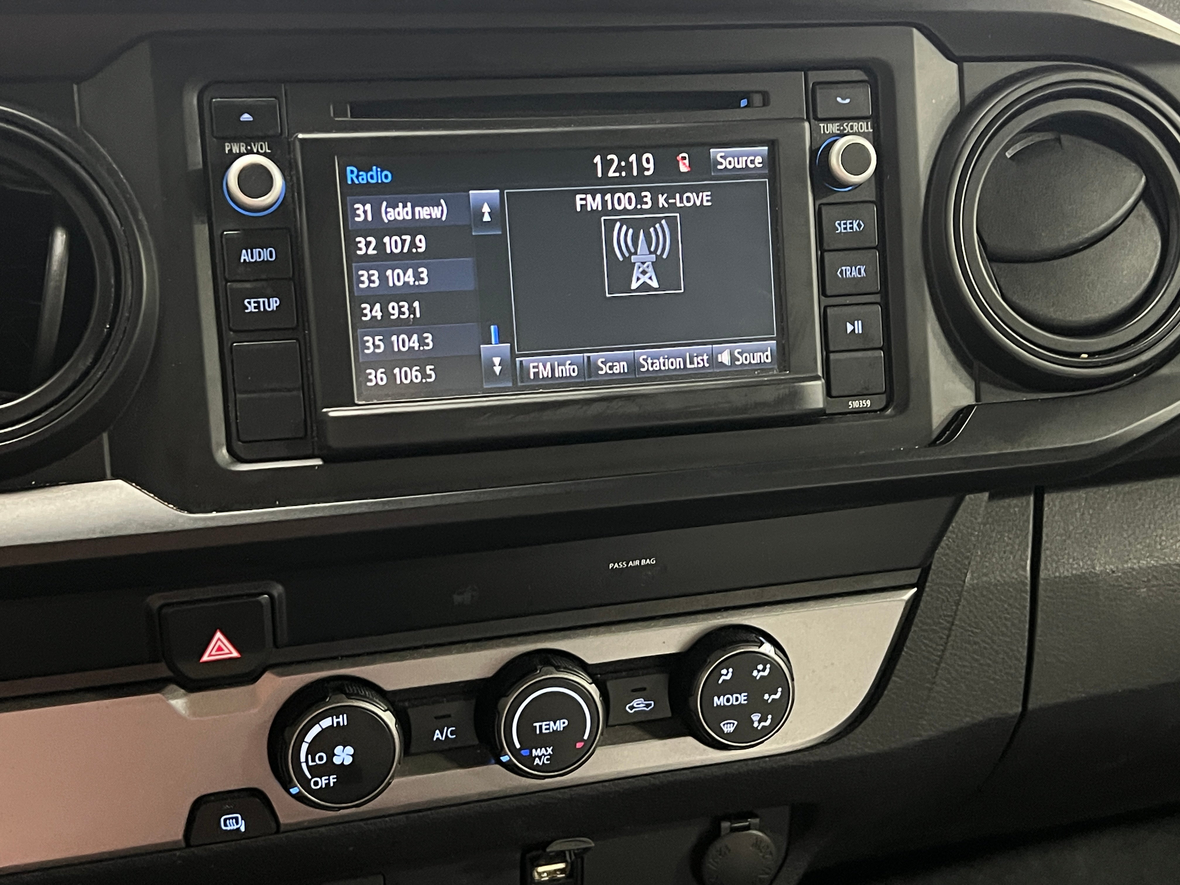 2019 Toyota Tacoma SR5 4
