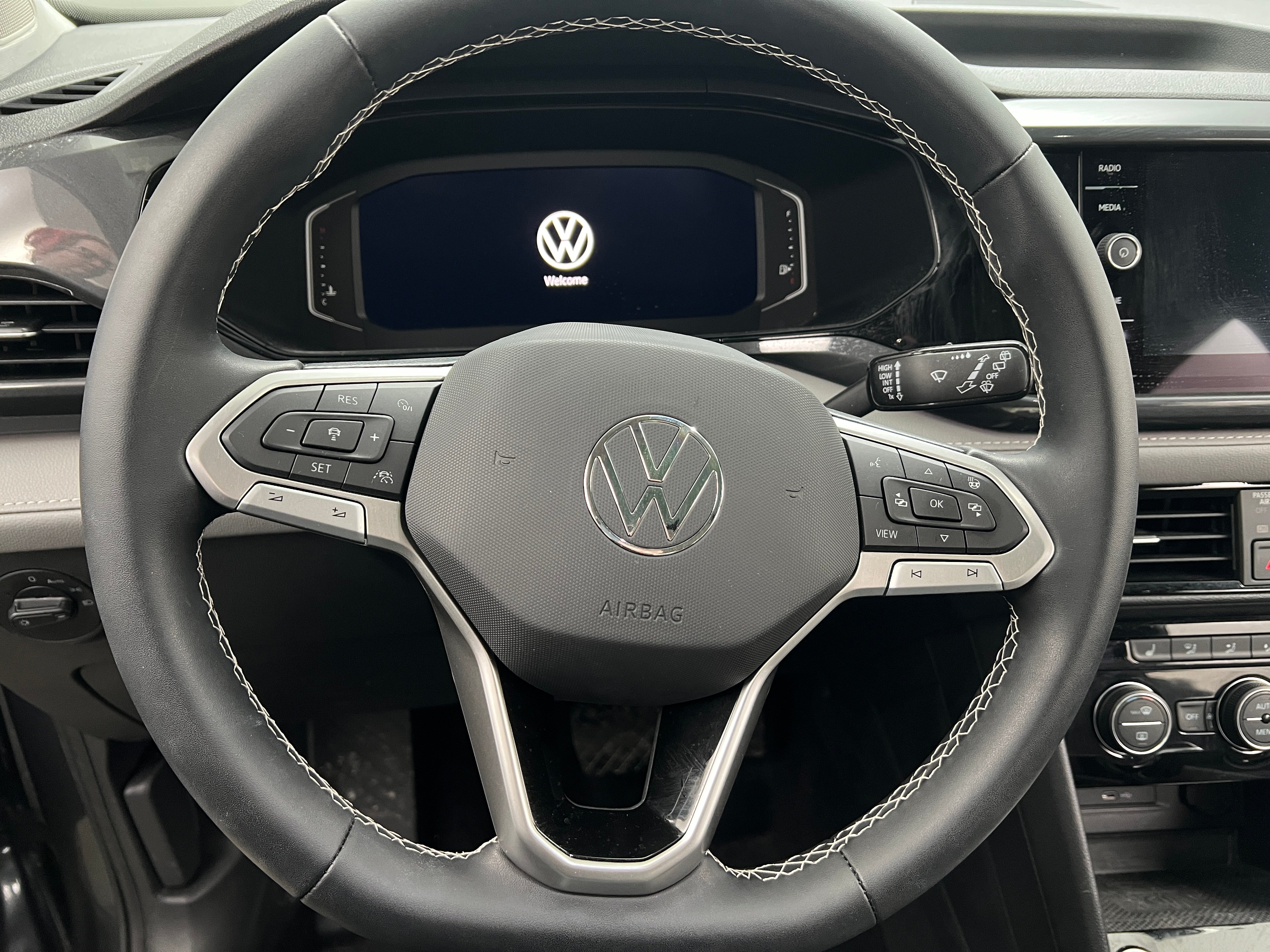 2023 Volkswagen Taos SEL 5