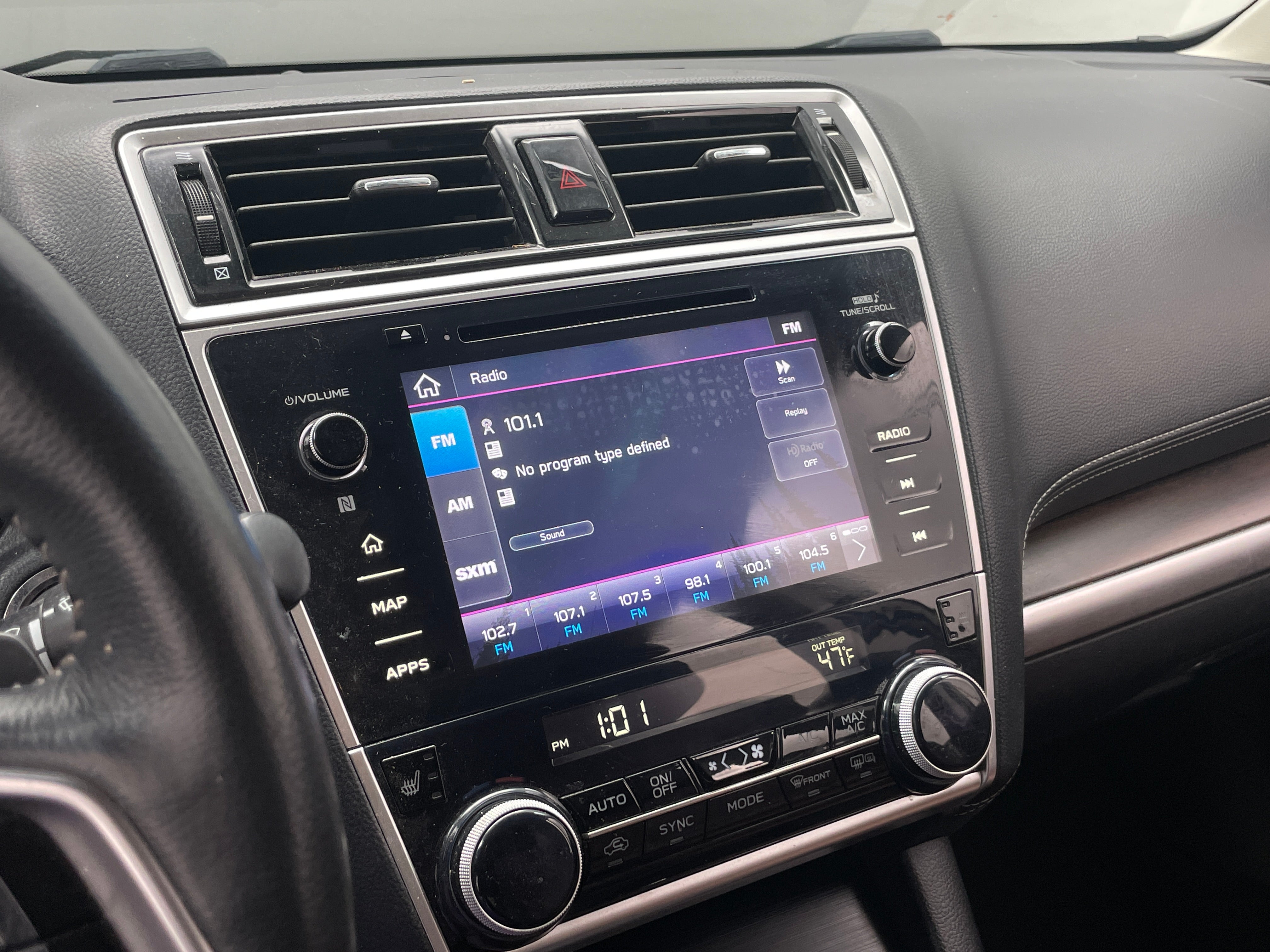 2019 Subaru Outback 2.5i Touring 3