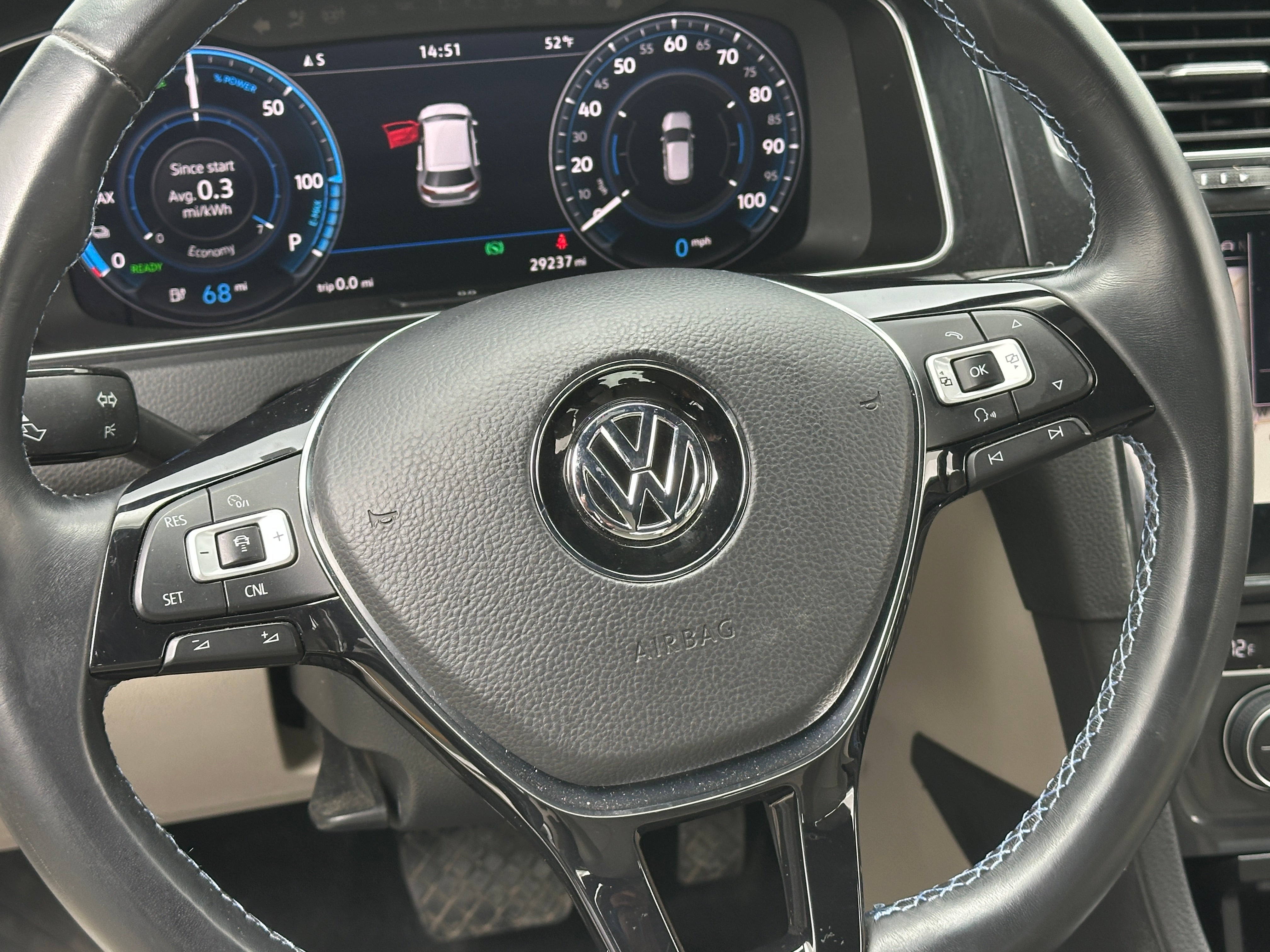 2018 Volkswagen e-Golf SEL Premium 5