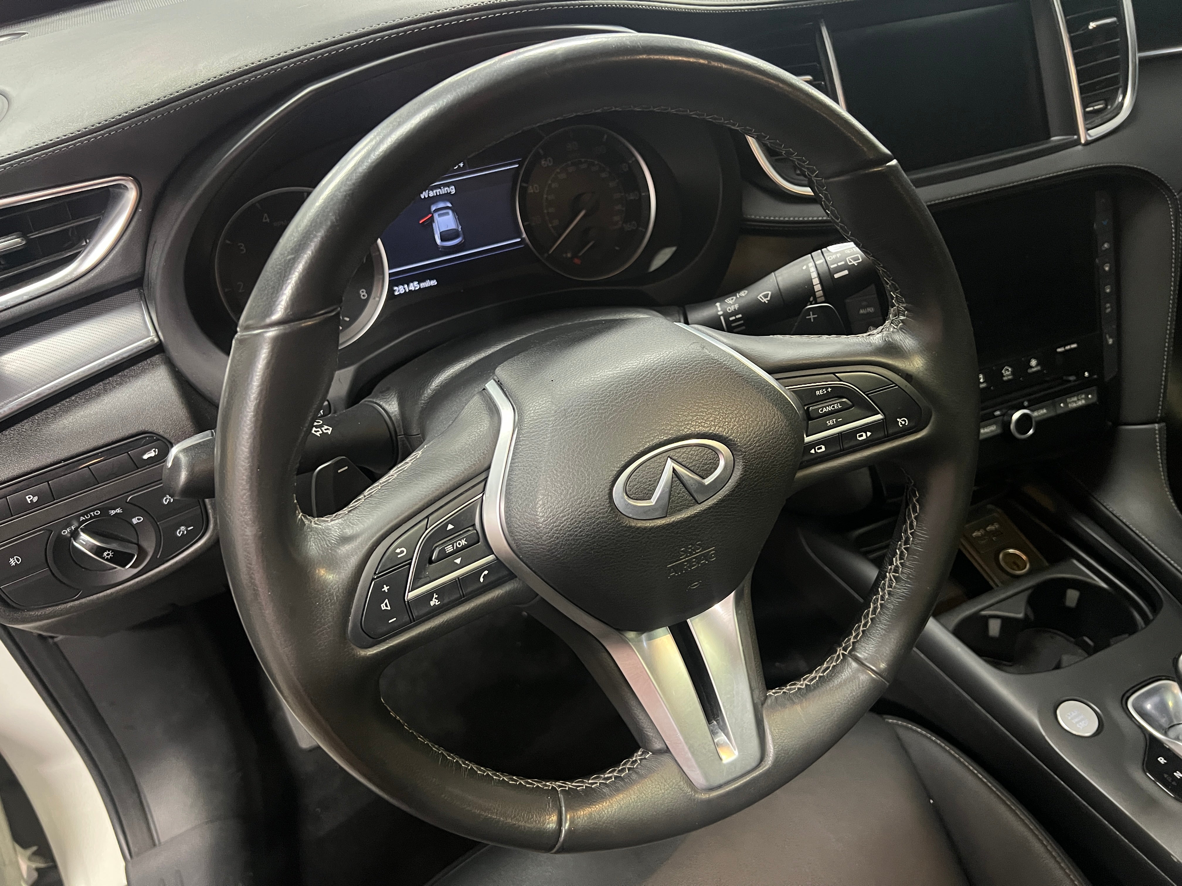 2022 INFINITI QX55 Luxe 5