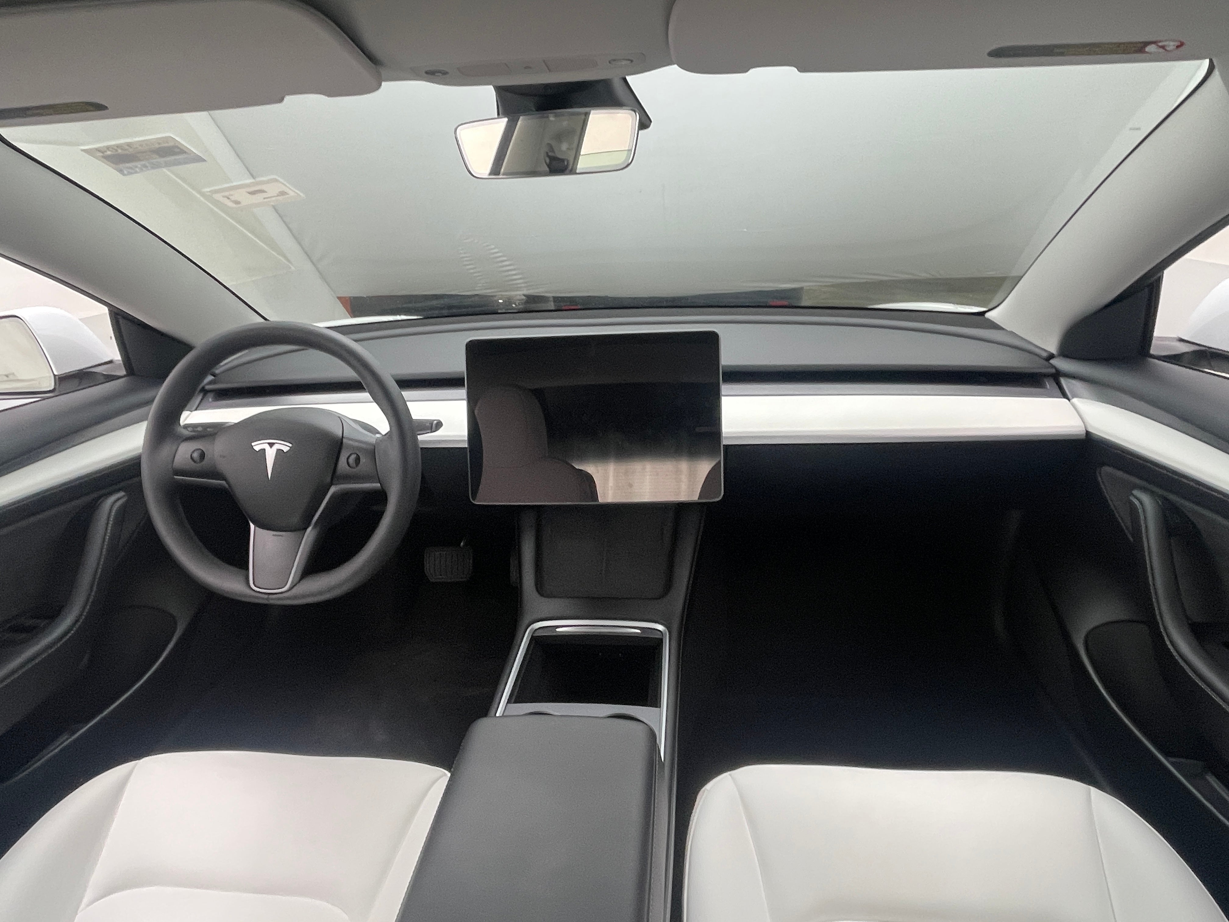 2023 Tesla Model 3 Standard Range 3