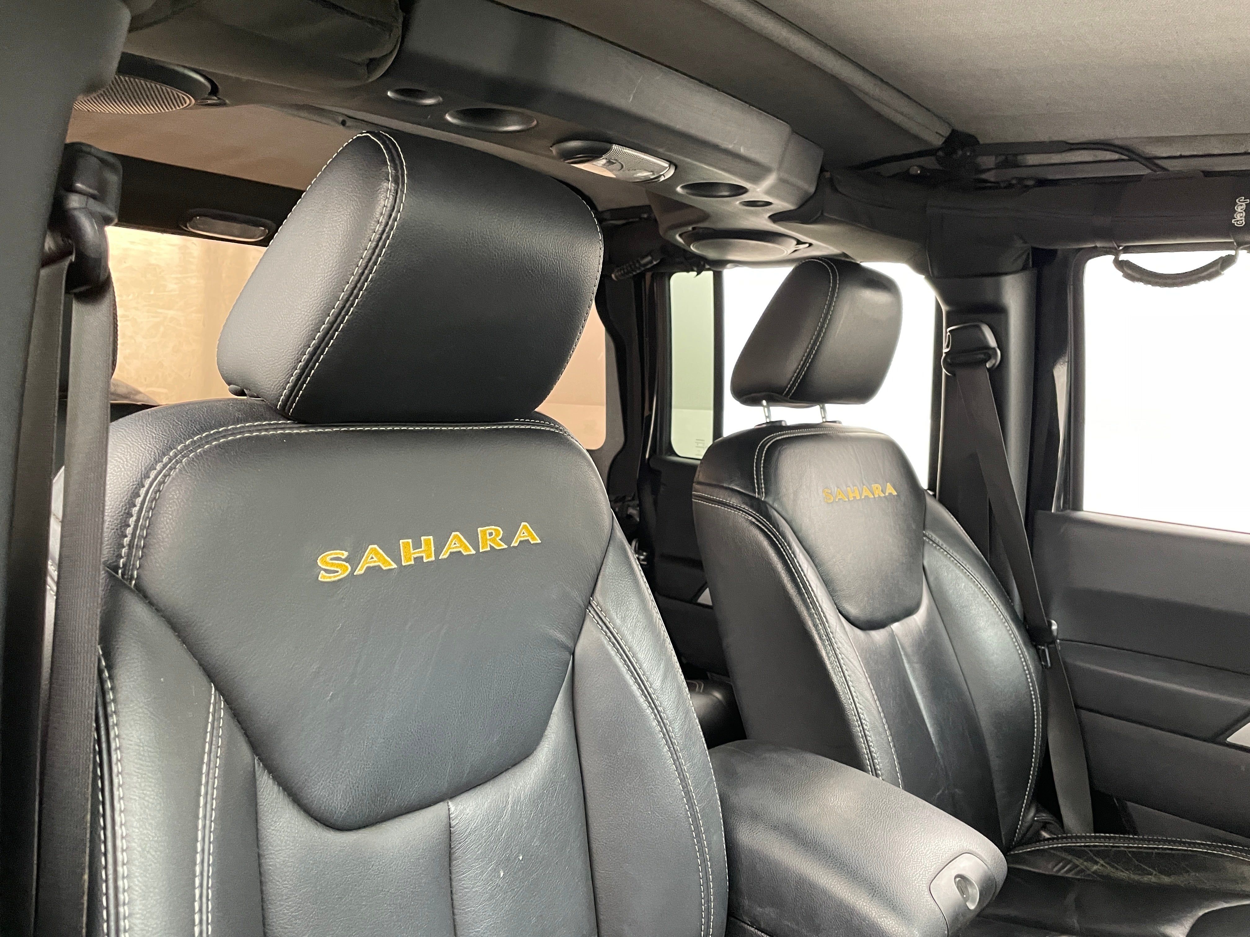 2014 Jeep Wrangler Unlimited Sahara 2