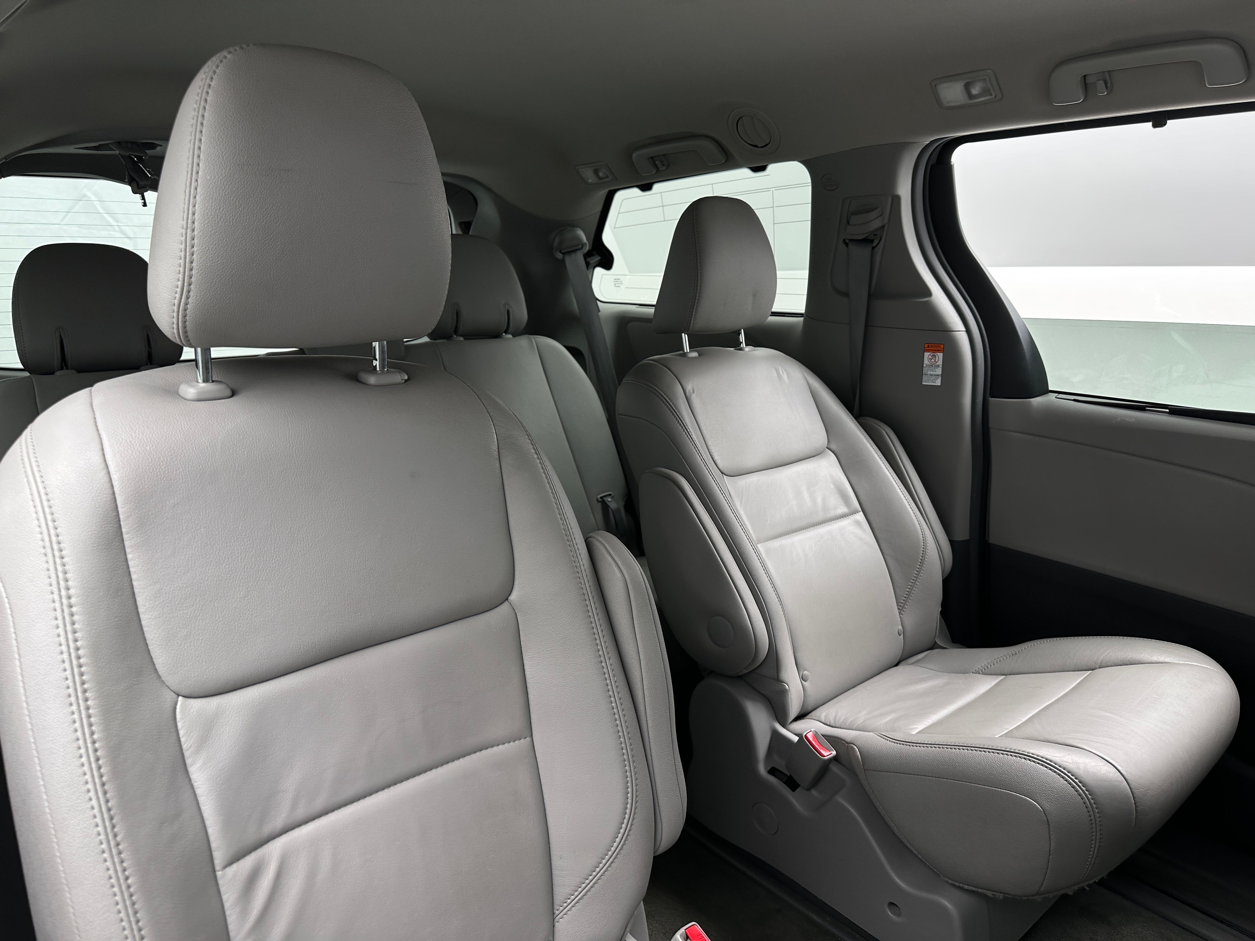 2015 Toyota Sienna XLE Premium 5