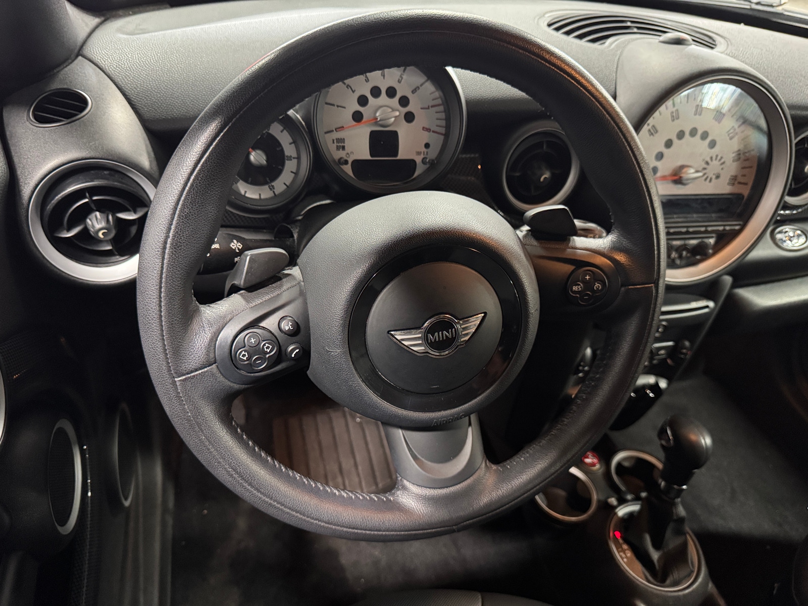 Thumbnail: 2014 MINI Cooper Roadster - 5