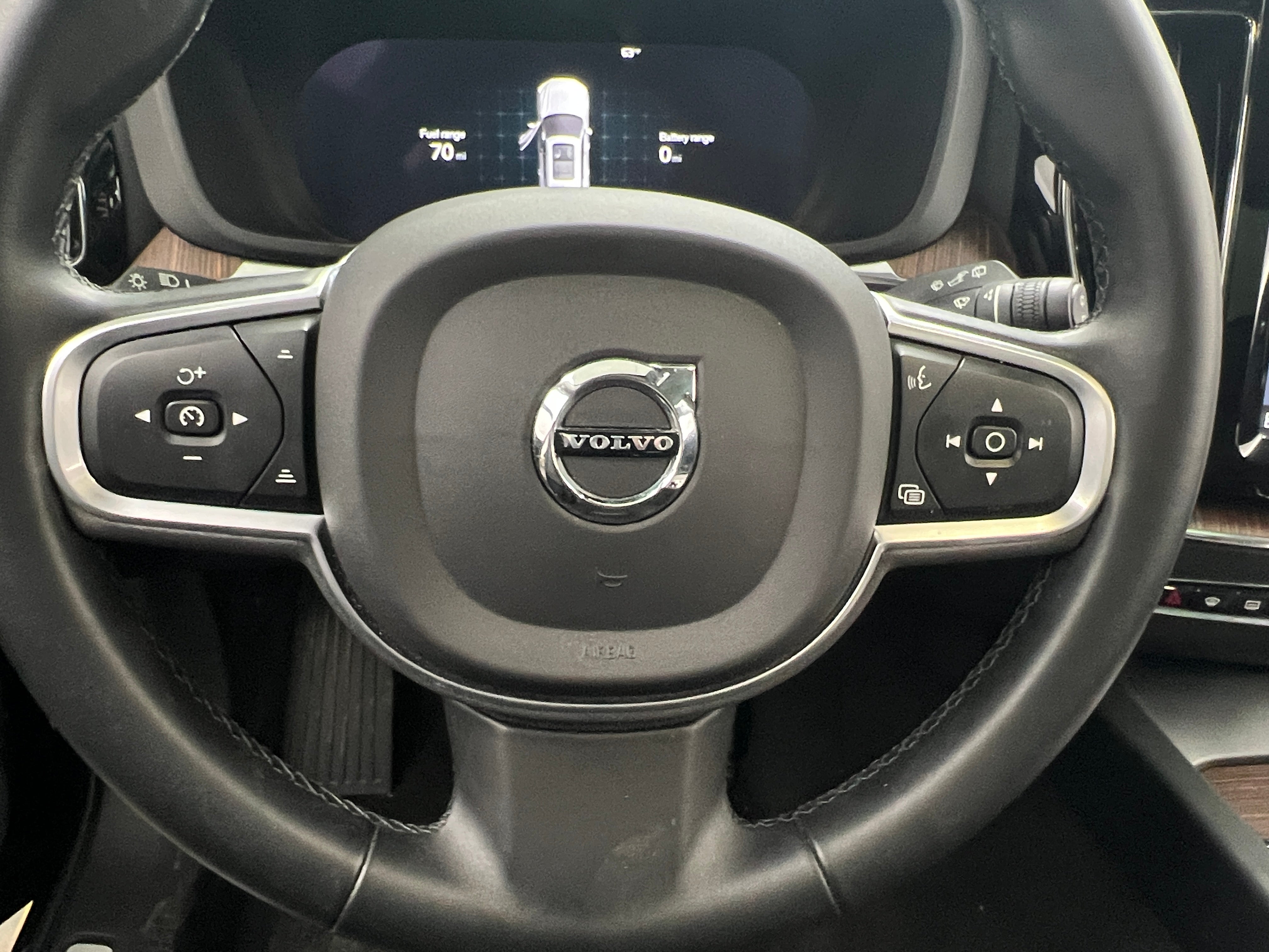 2022 Volvo XC60 Recharge Core 5