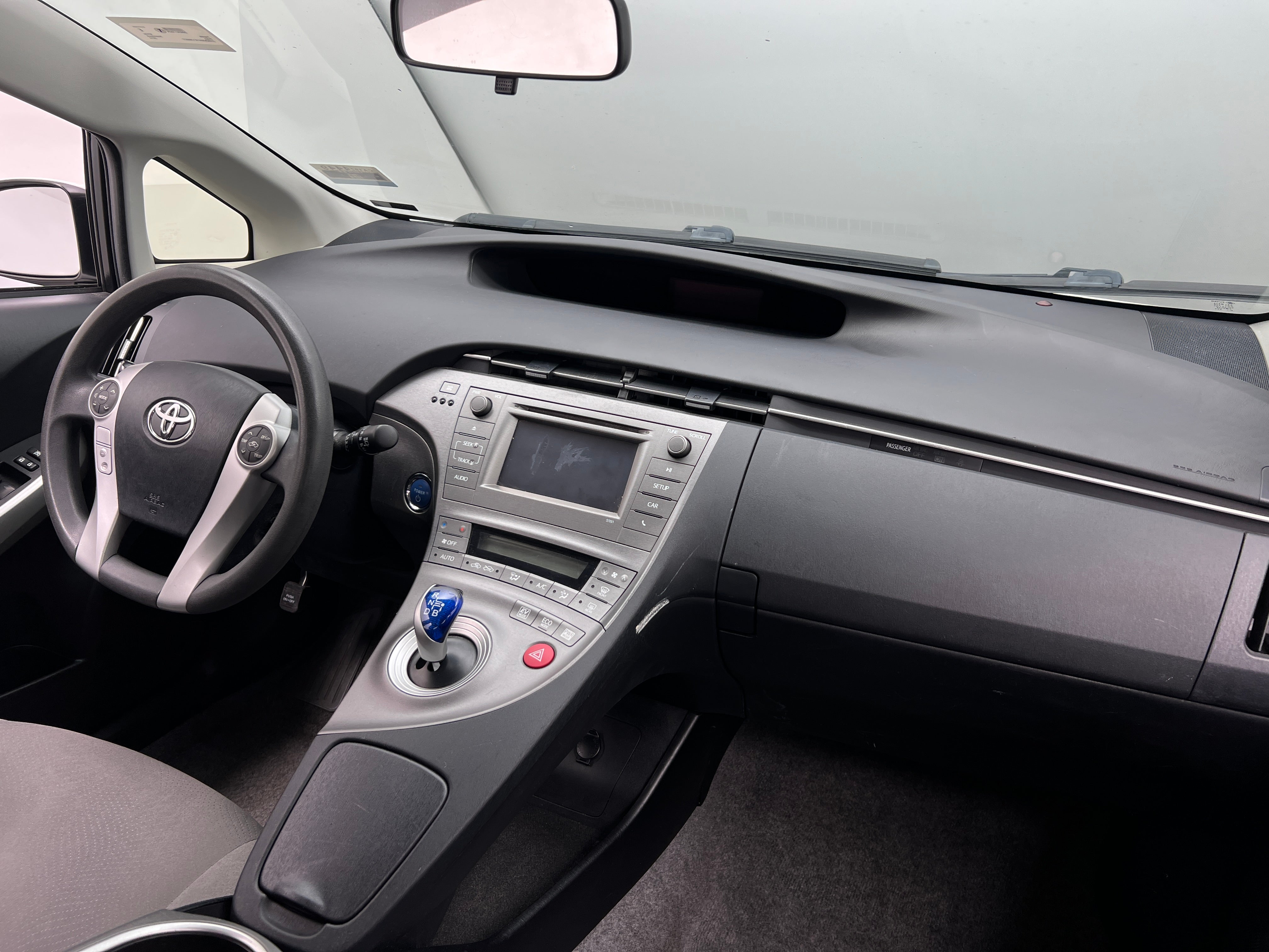 2014 Toyota Prius Two 3