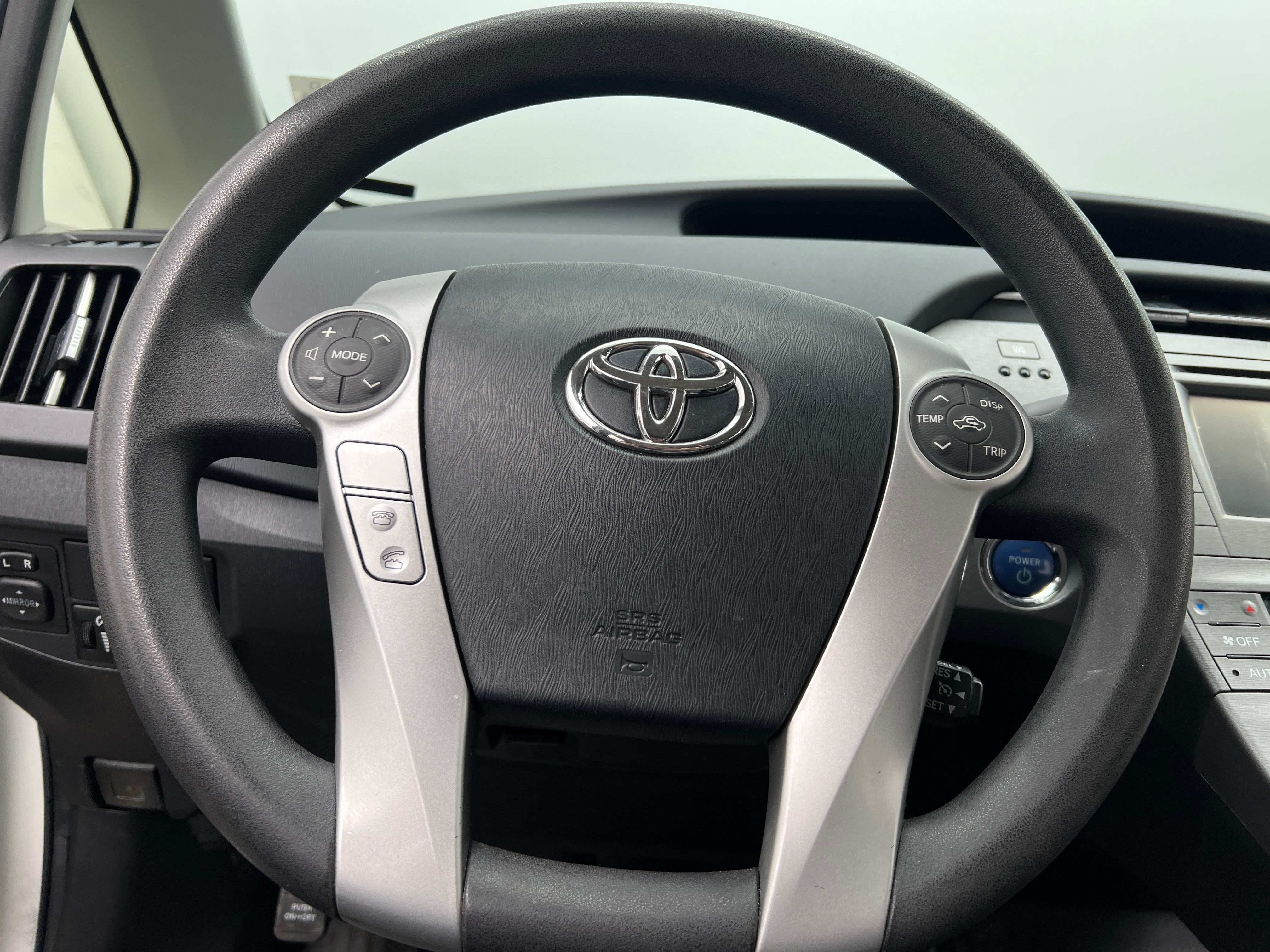 2014 Toyota Prius Two 5