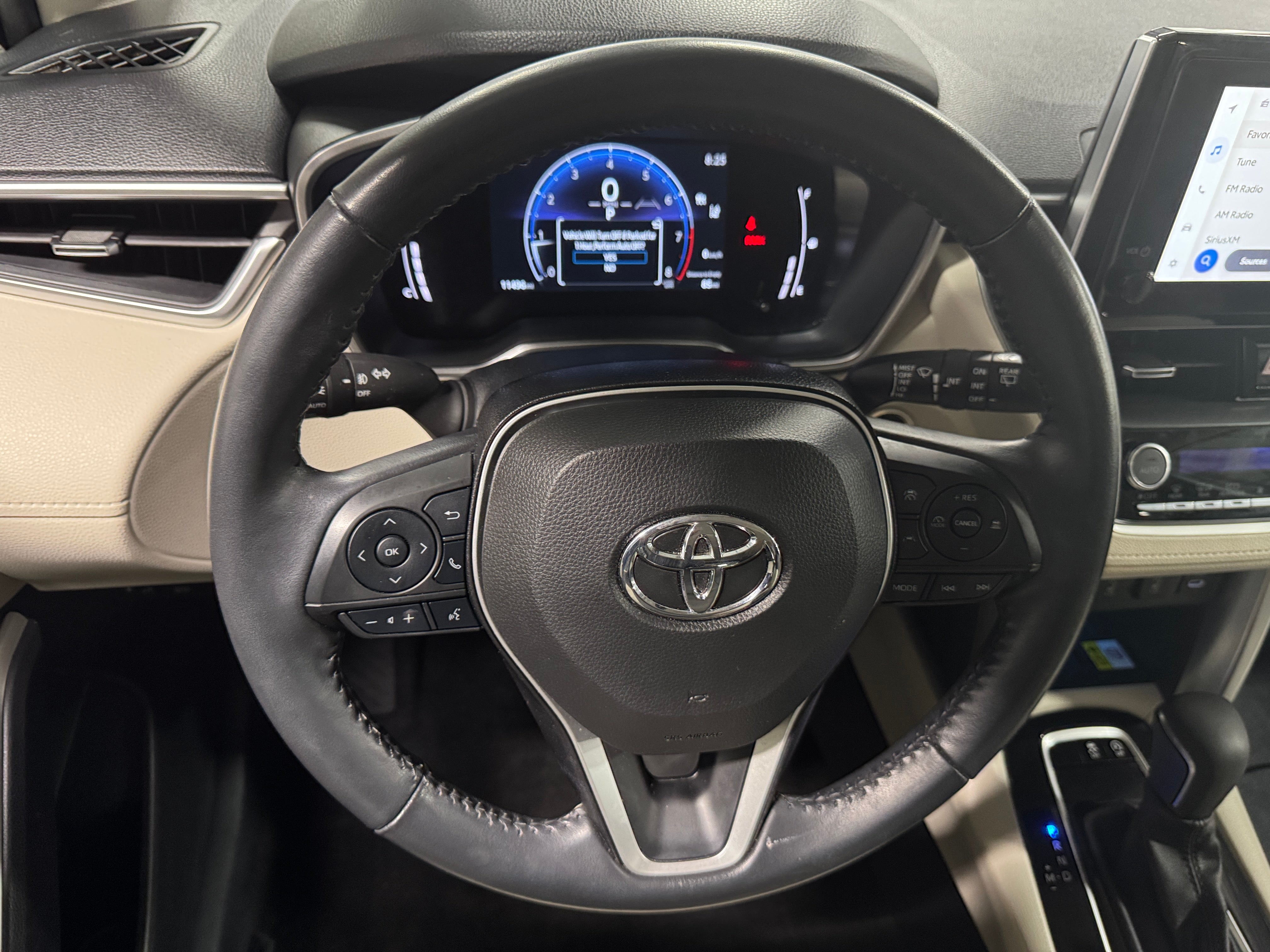 2023 Toyota Corolla Cross XLE 5