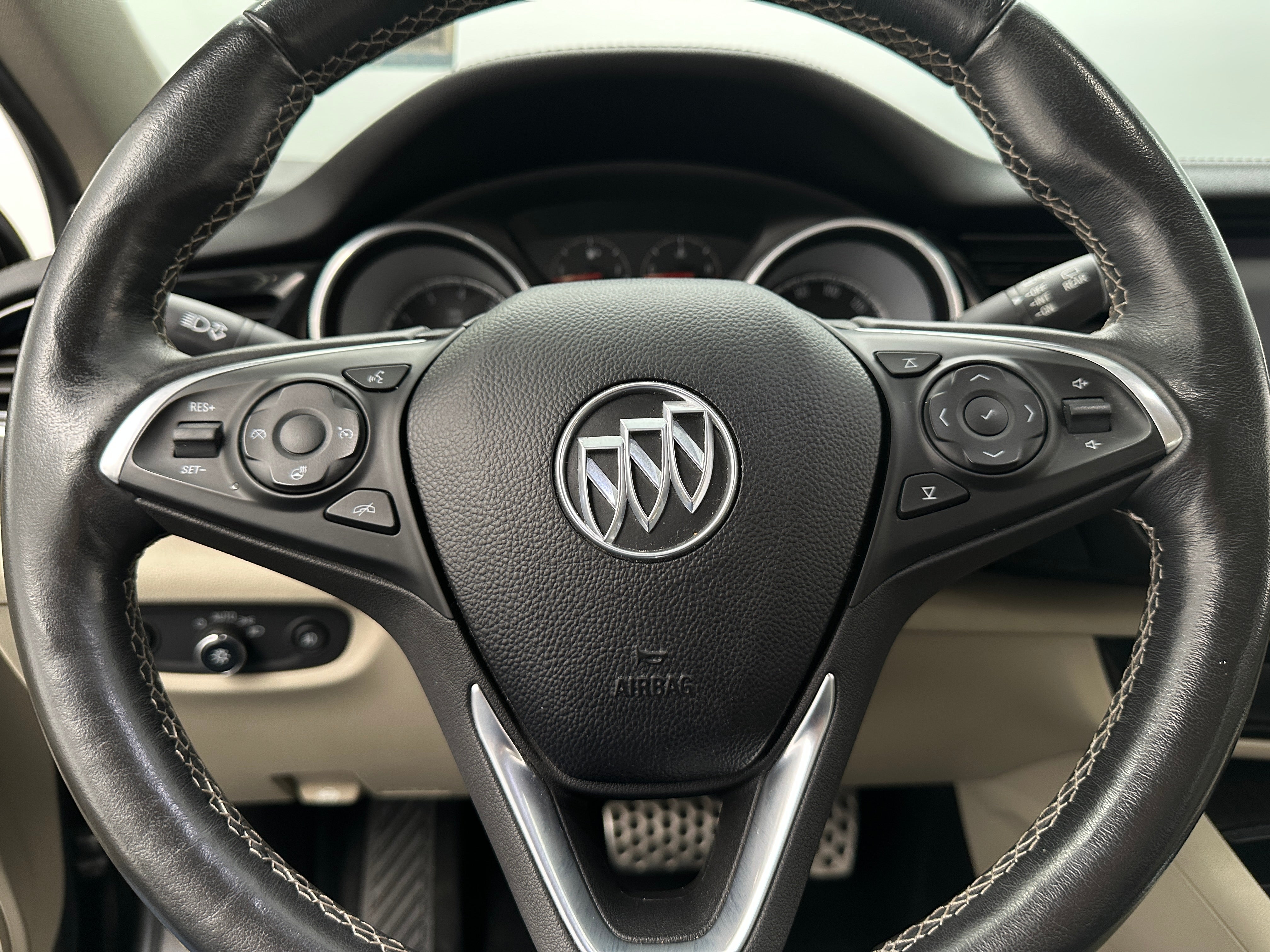 2018 Buick Regal Essence 4