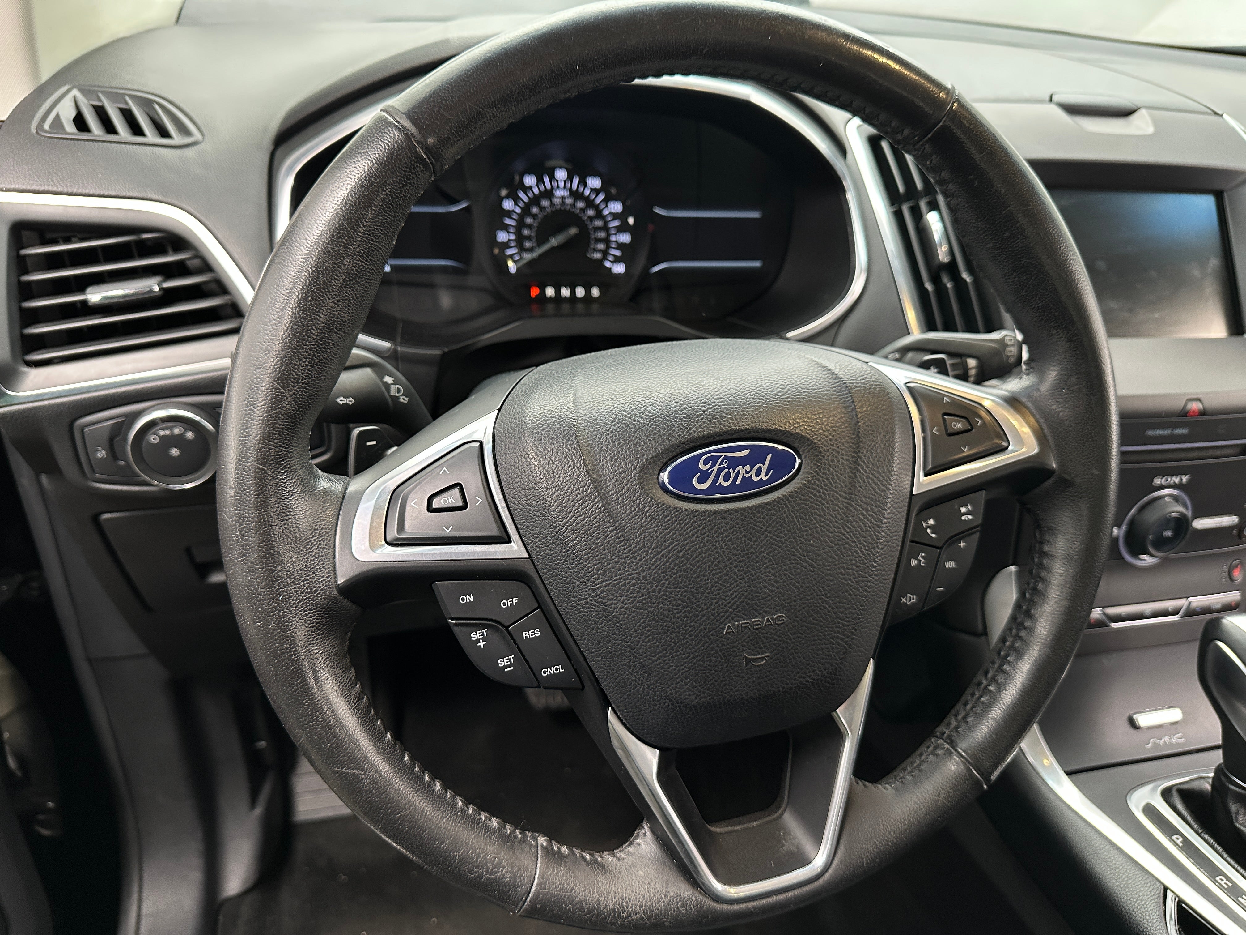 2015 Ford Edge Titanium 4