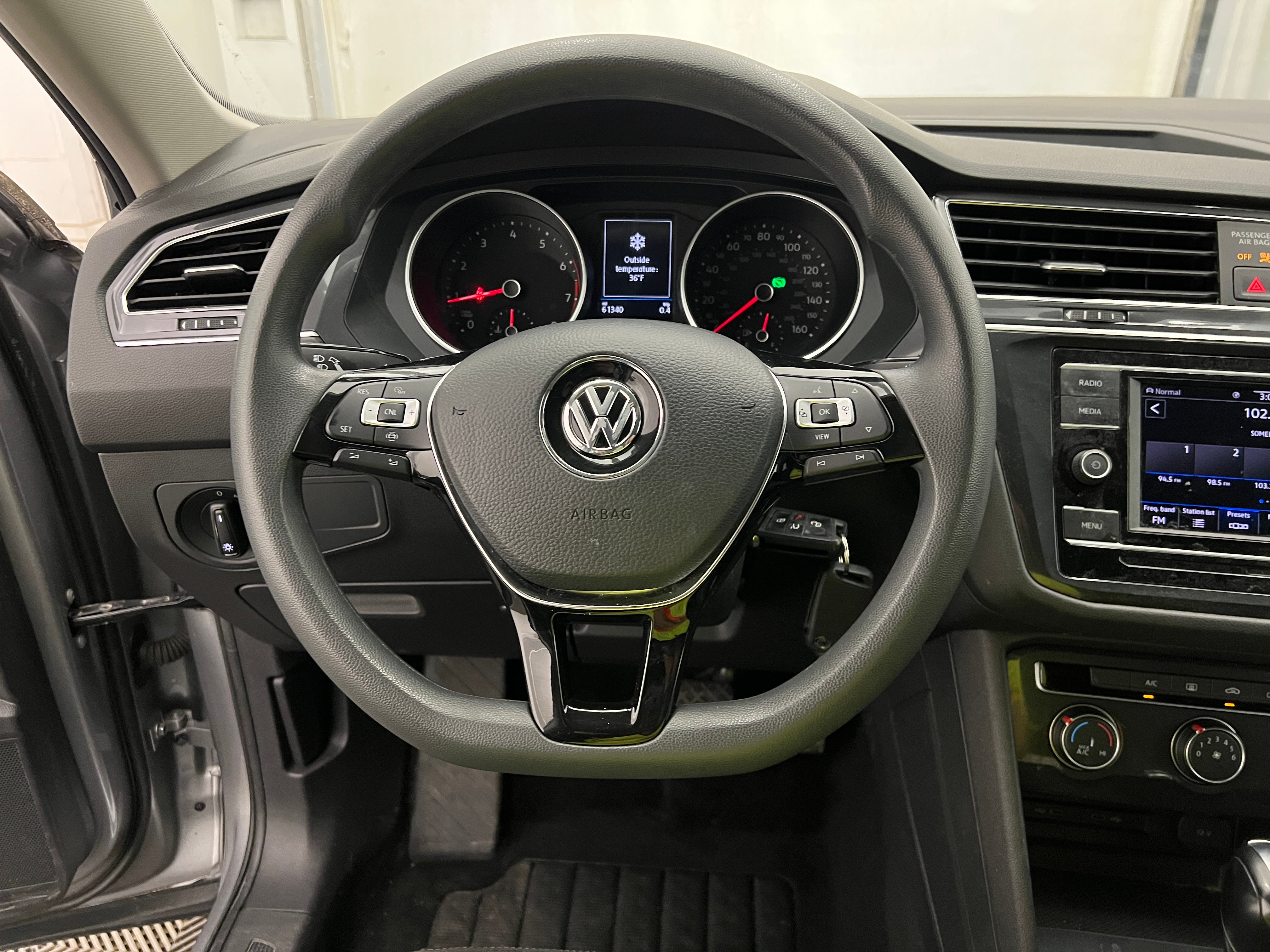 2020 Volkswagen Tiguan S 5