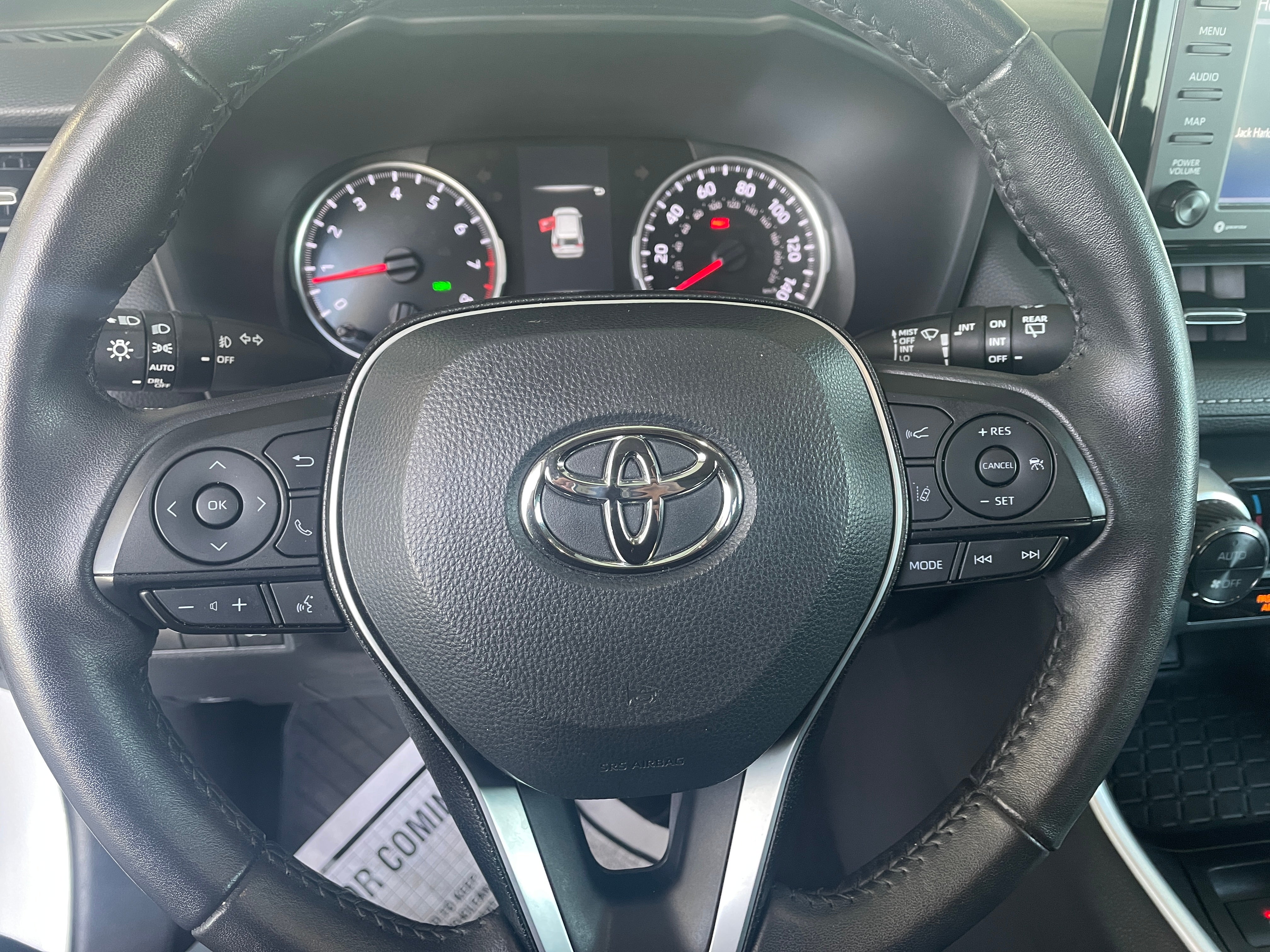 2022 Toyota RAV4 XLE Premium 5