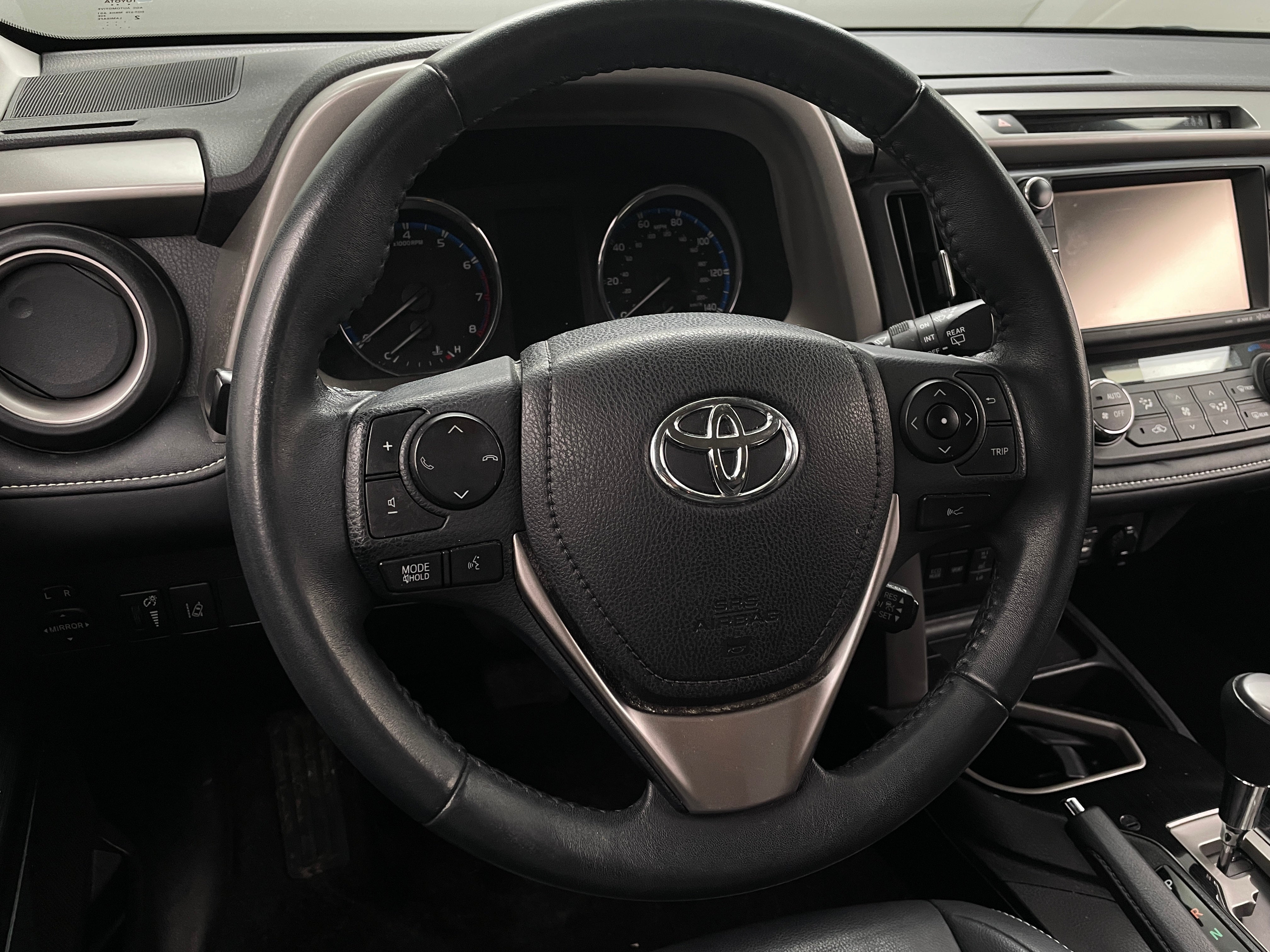 2017 Toyota RAV4 Limited 5