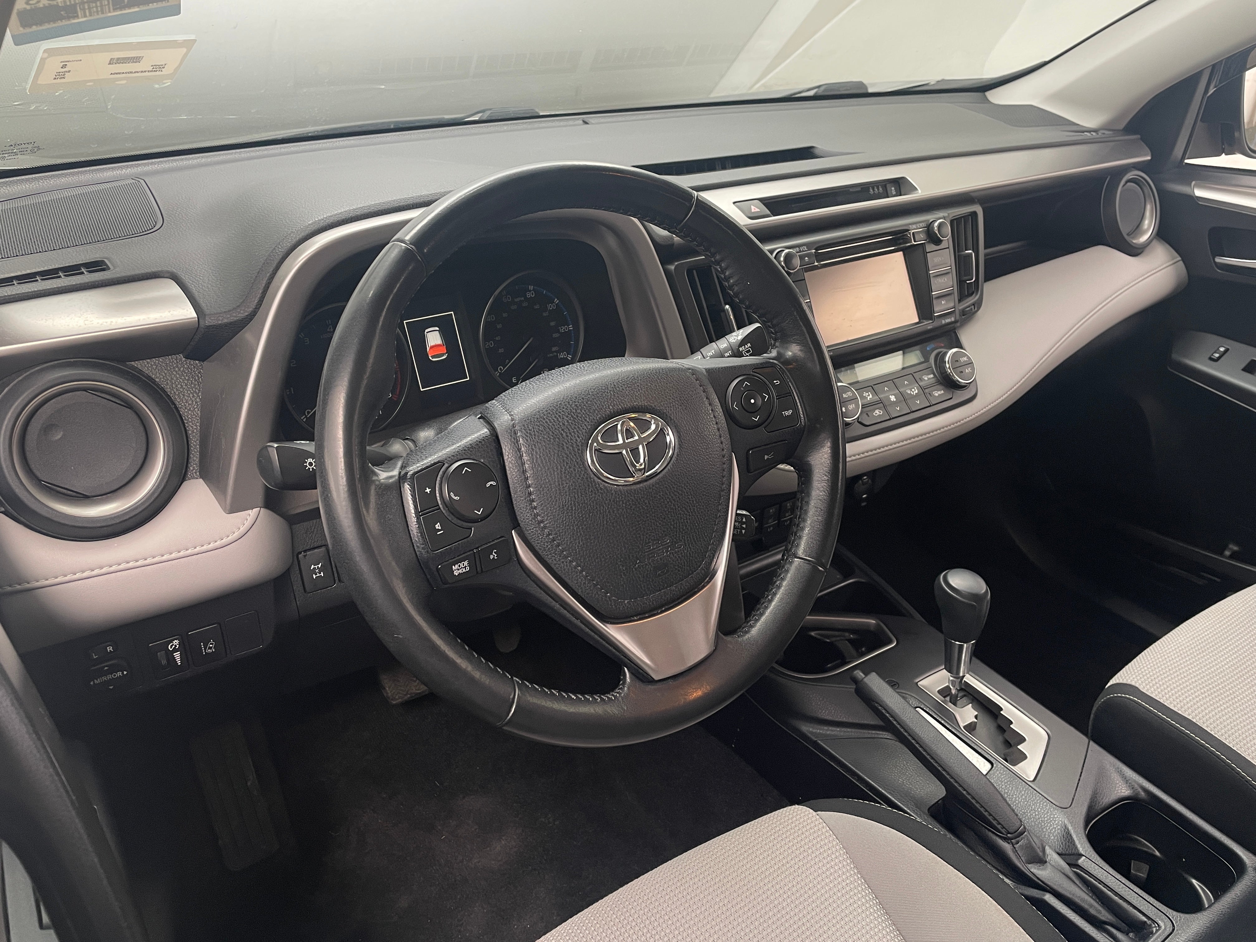 2018 Toyota RAV4 XLE 5