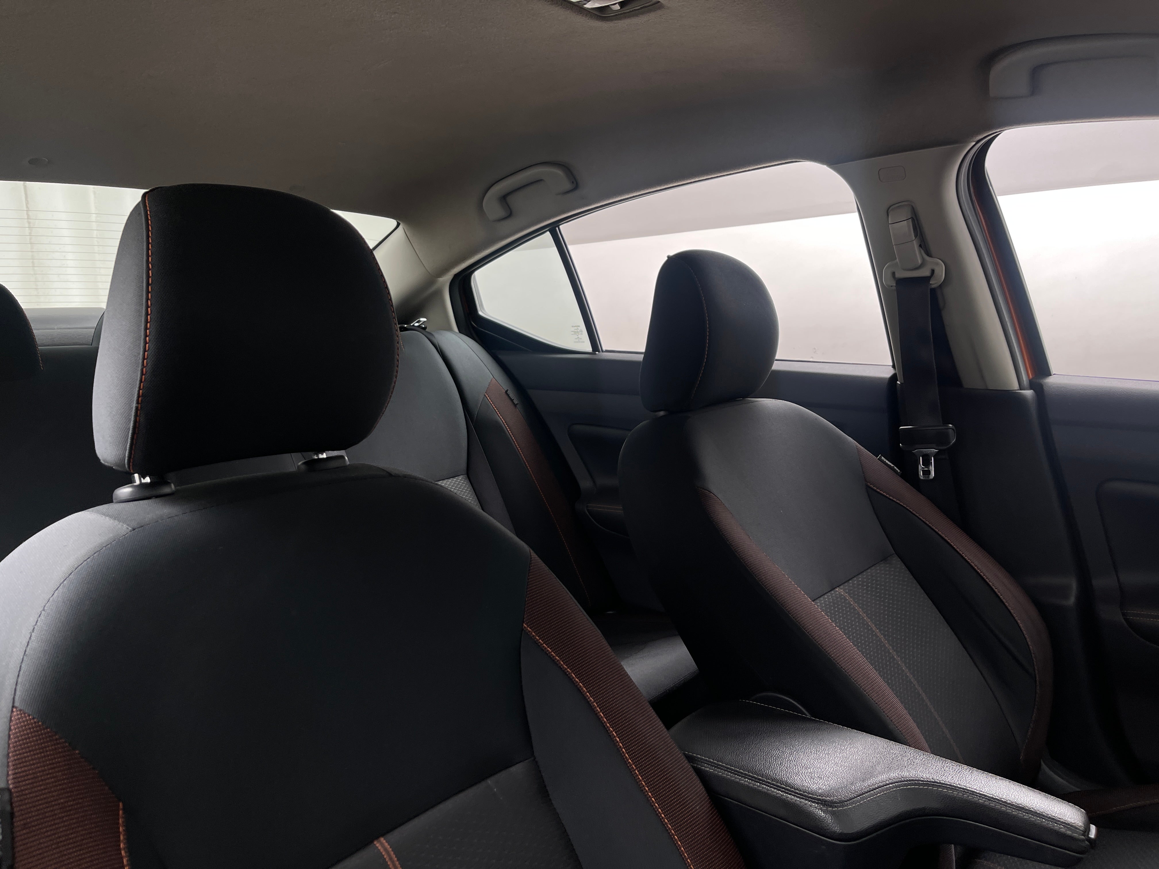 2020 Nissan Versa SR 2