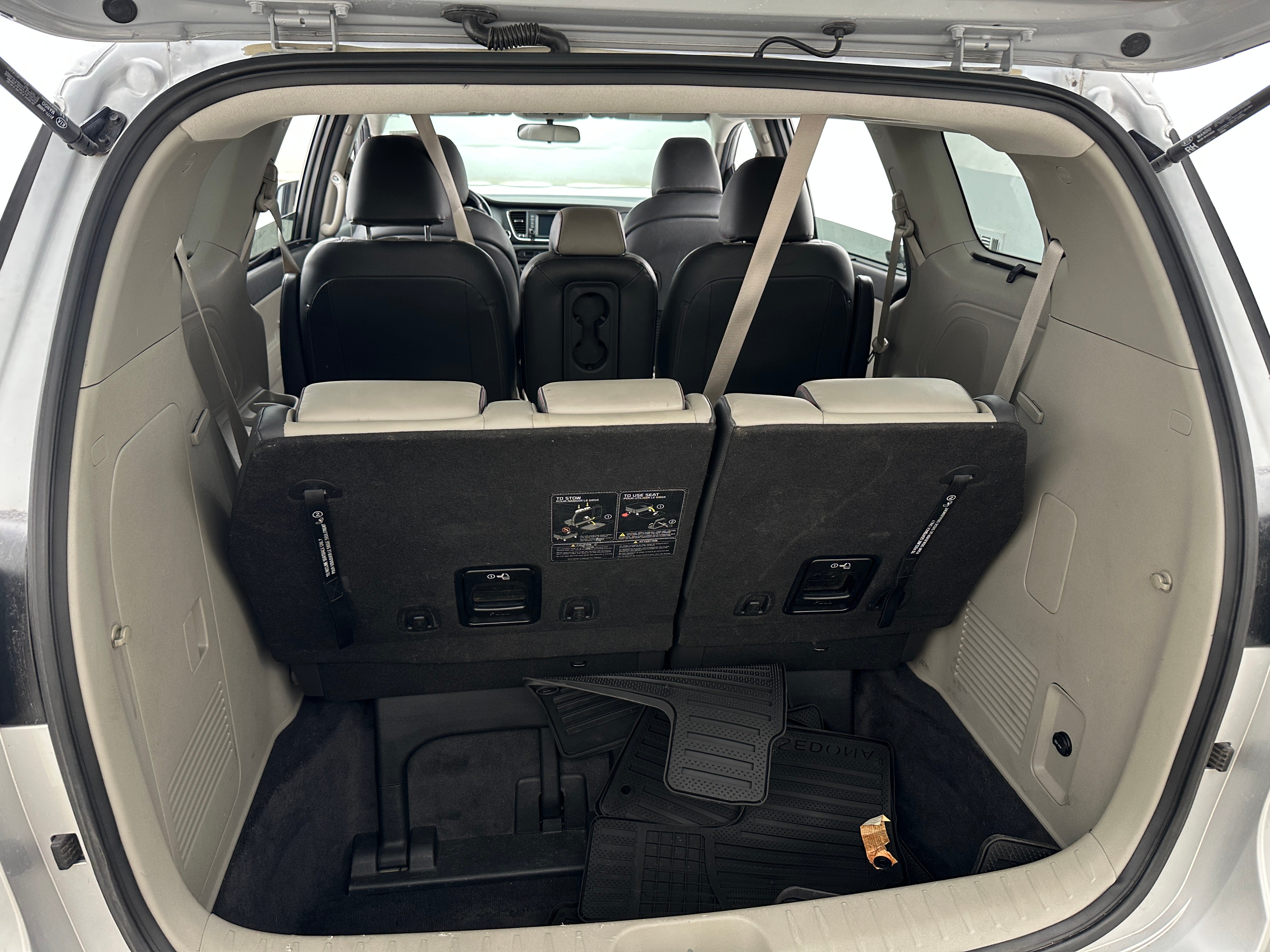 2017 Kia Sedona LX 6