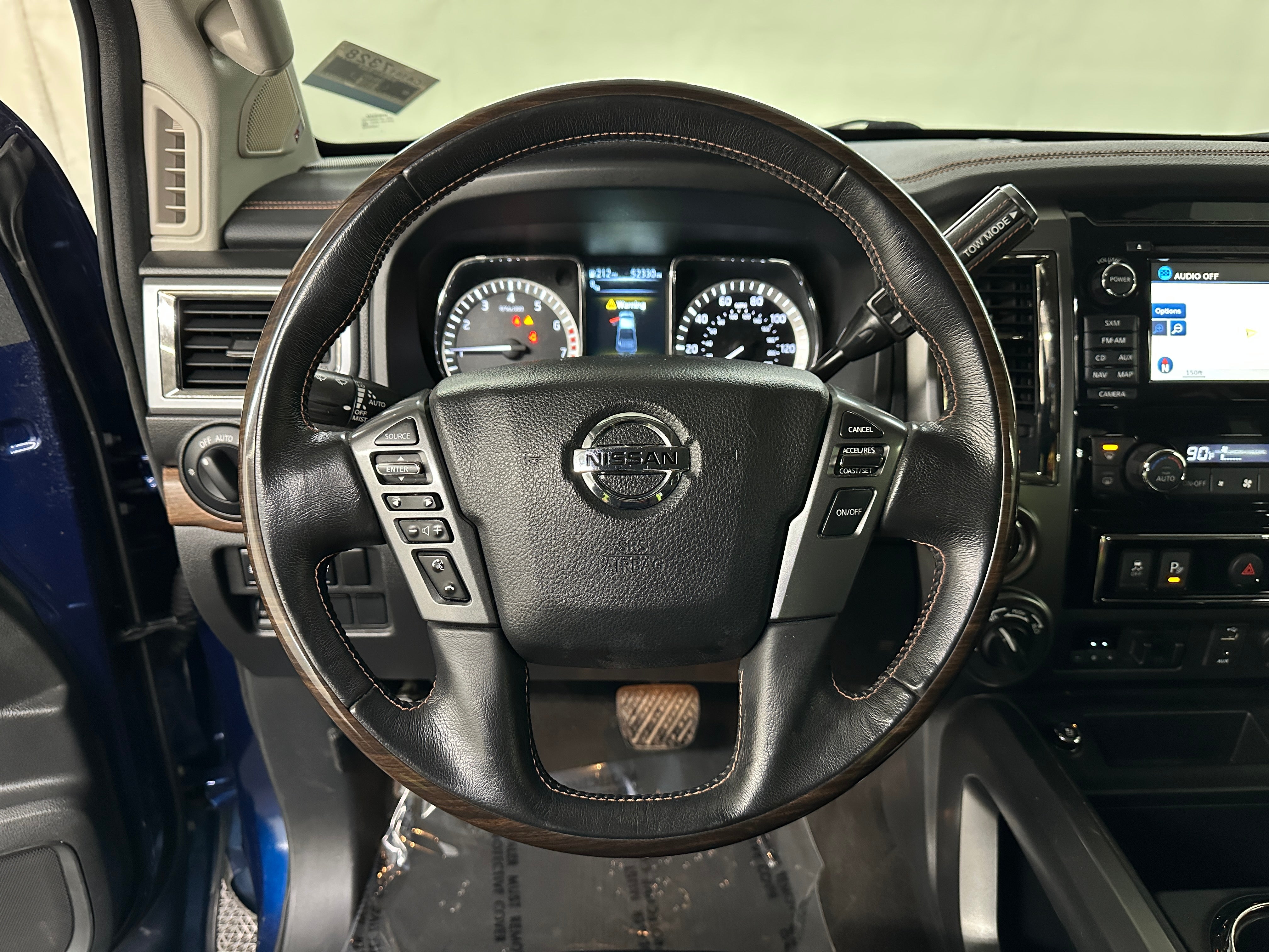 2018 Nissan Titan Platinum Reserve 4