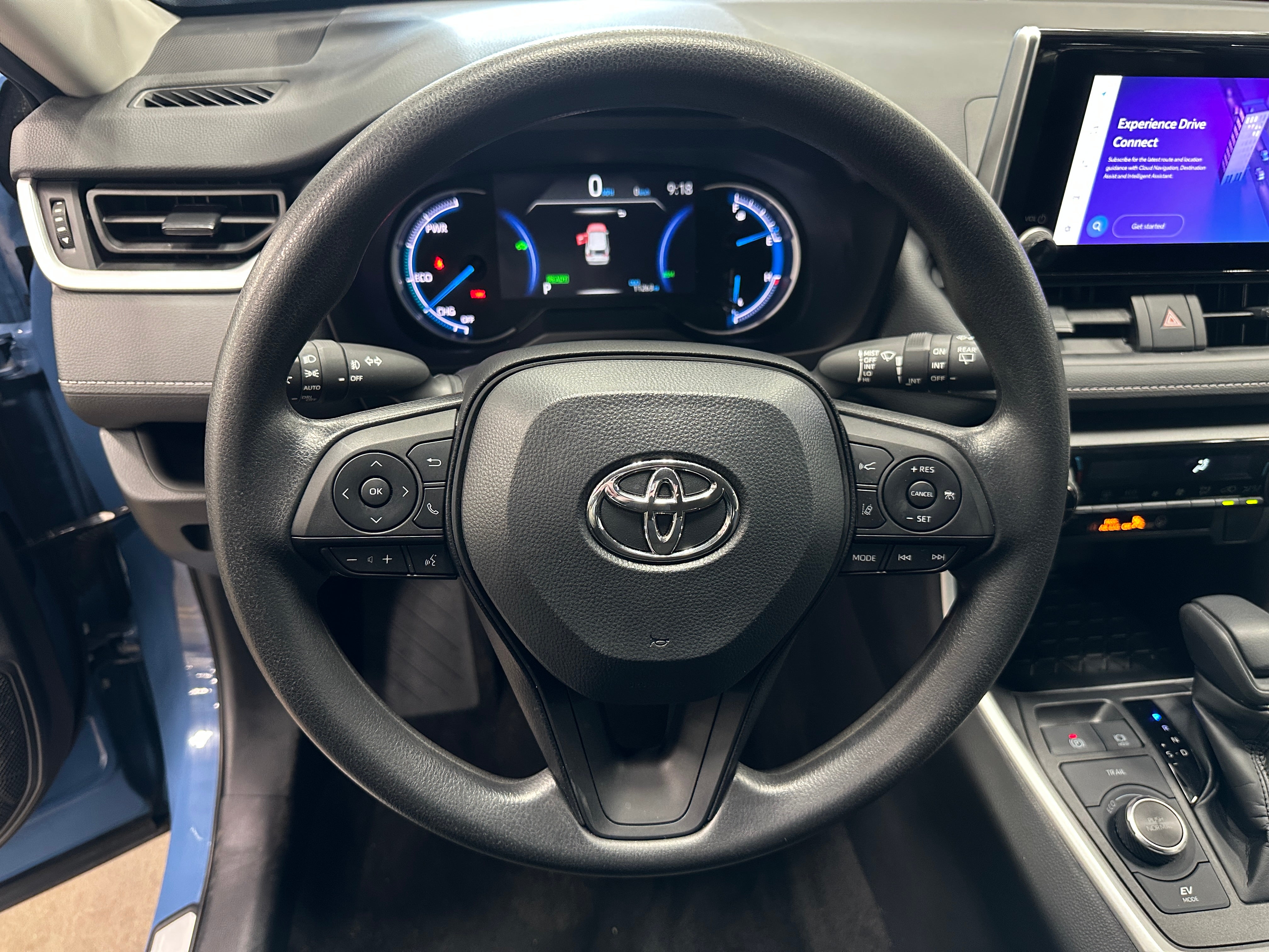 2023 Toyota RAV4 XLE 5