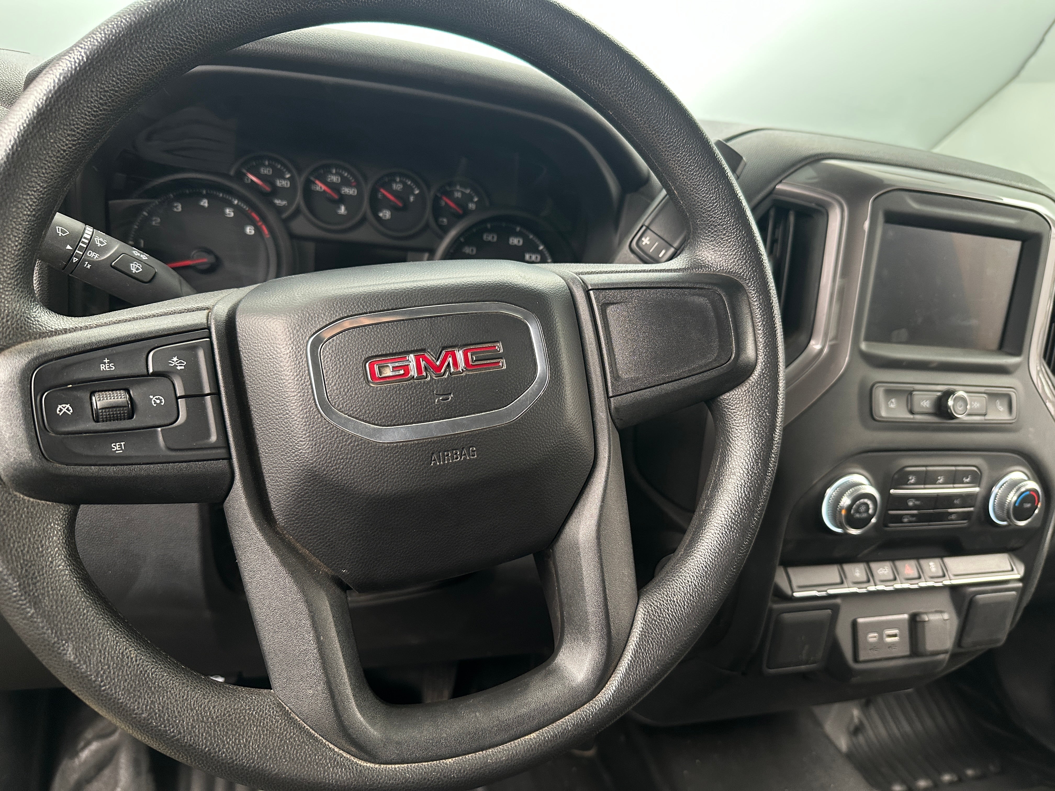 2024 GMC Sierra 2500 Pro 5