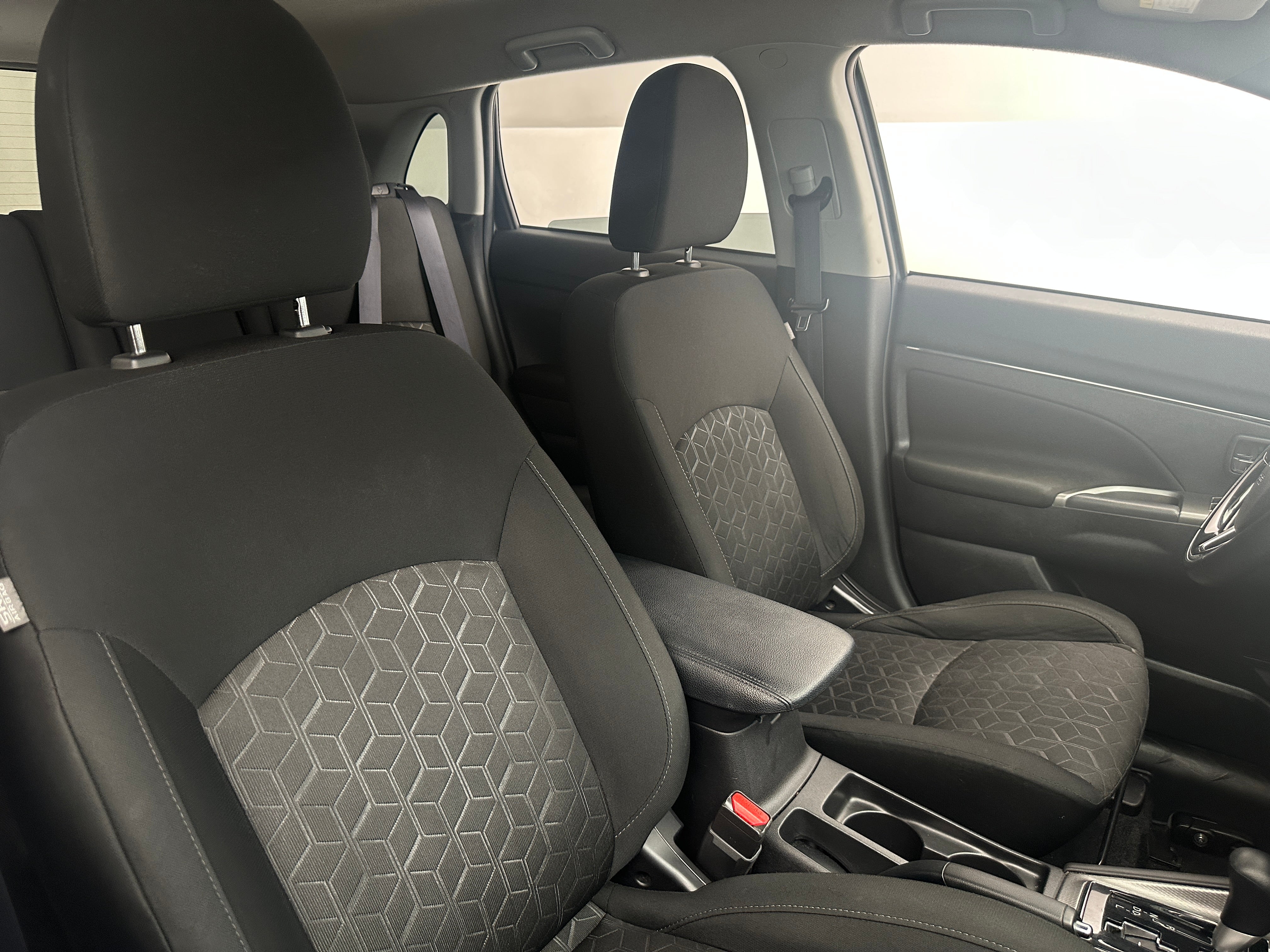 2021 Mitsubishi Outlander Sport SE 2