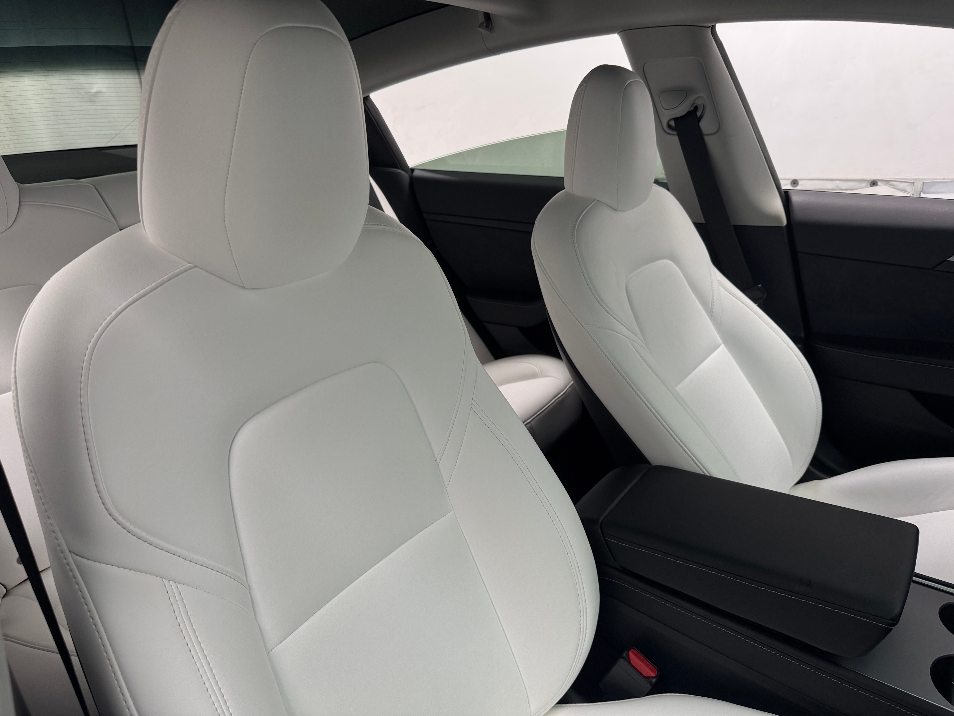 2022 Tesla Model 3 Standard Range 2