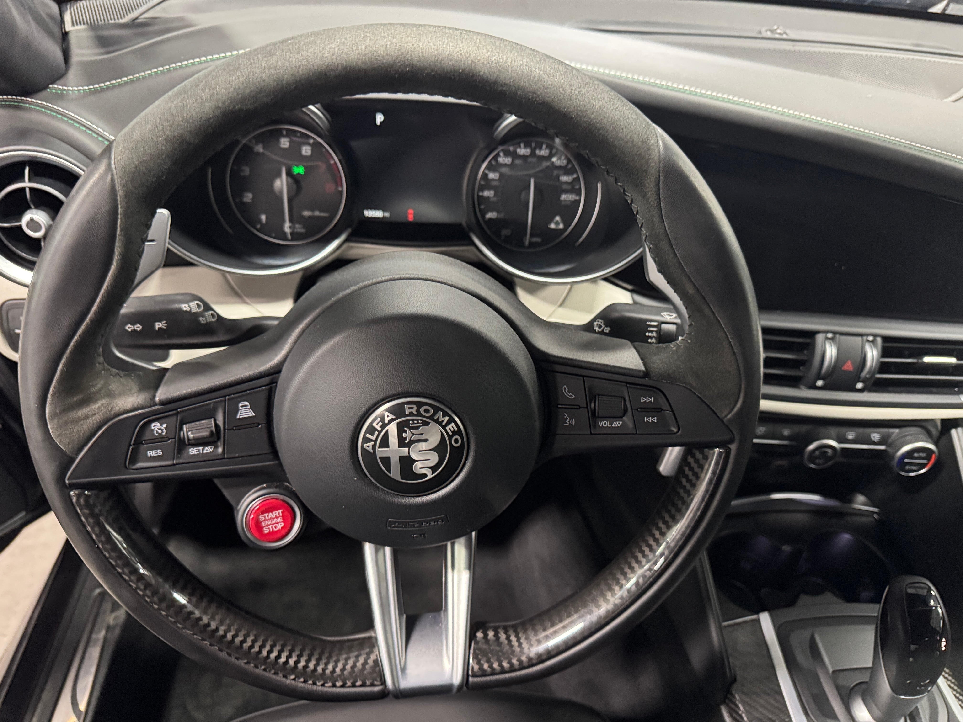 2018 Alfa Romeo Giulia Quadrifoglio 5