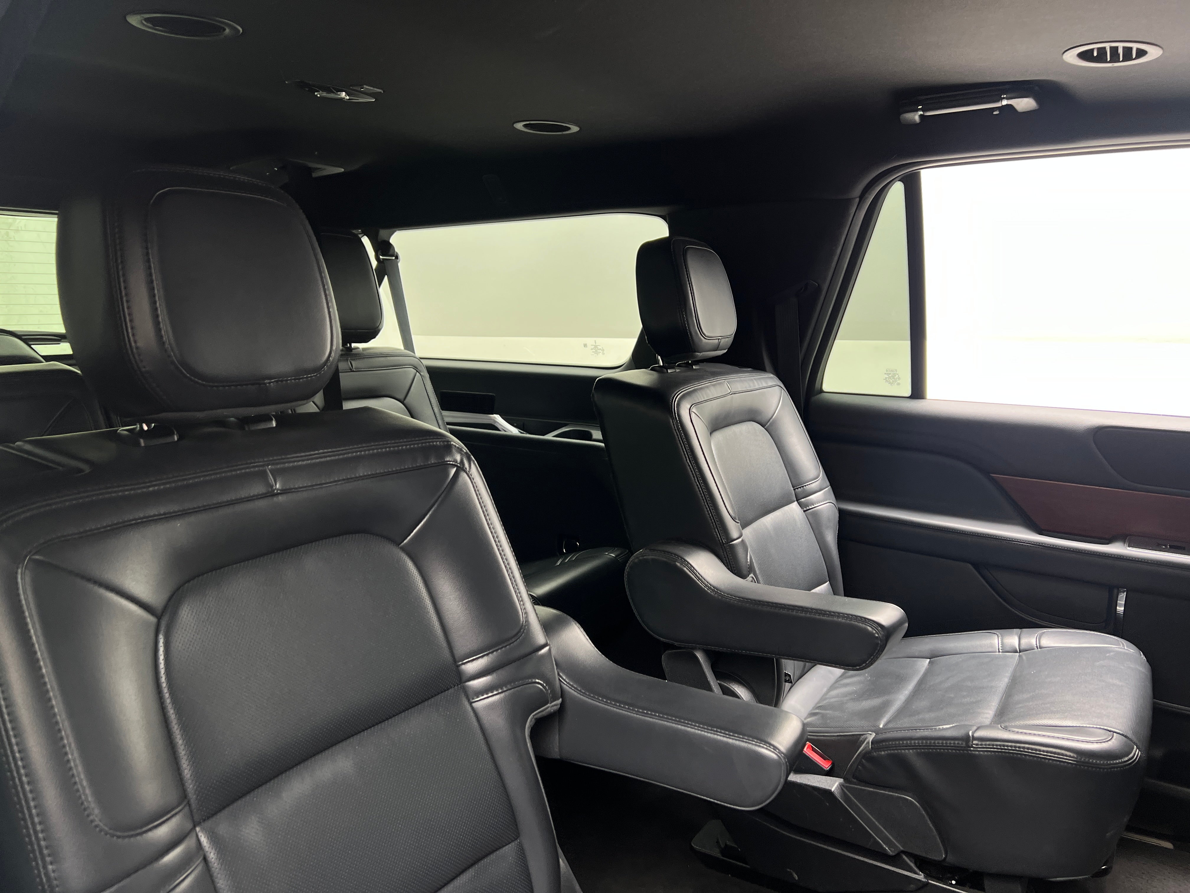 2022 Lincoln Navigator L Standard 6