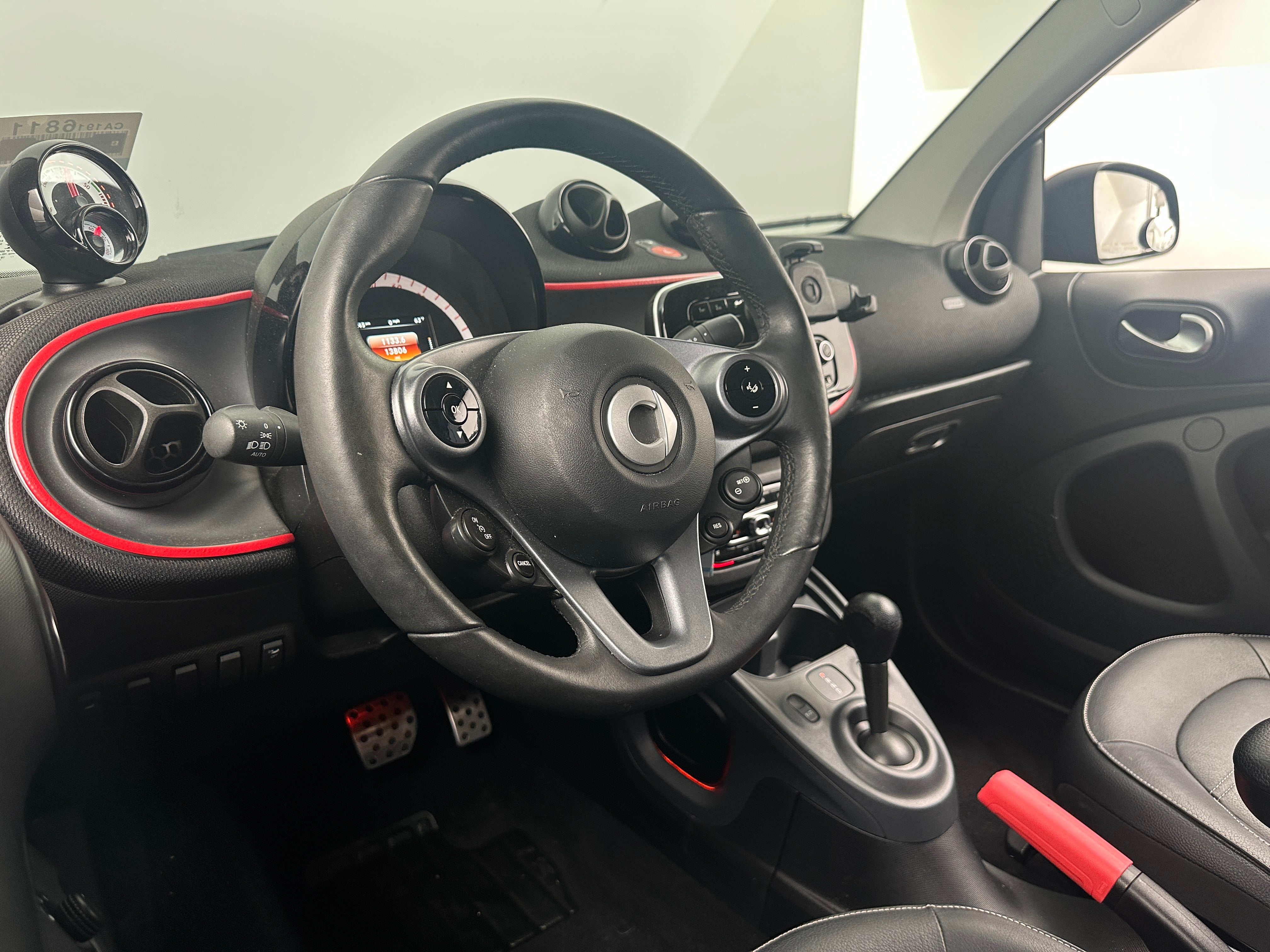 2018 smart fortwo Passion 3