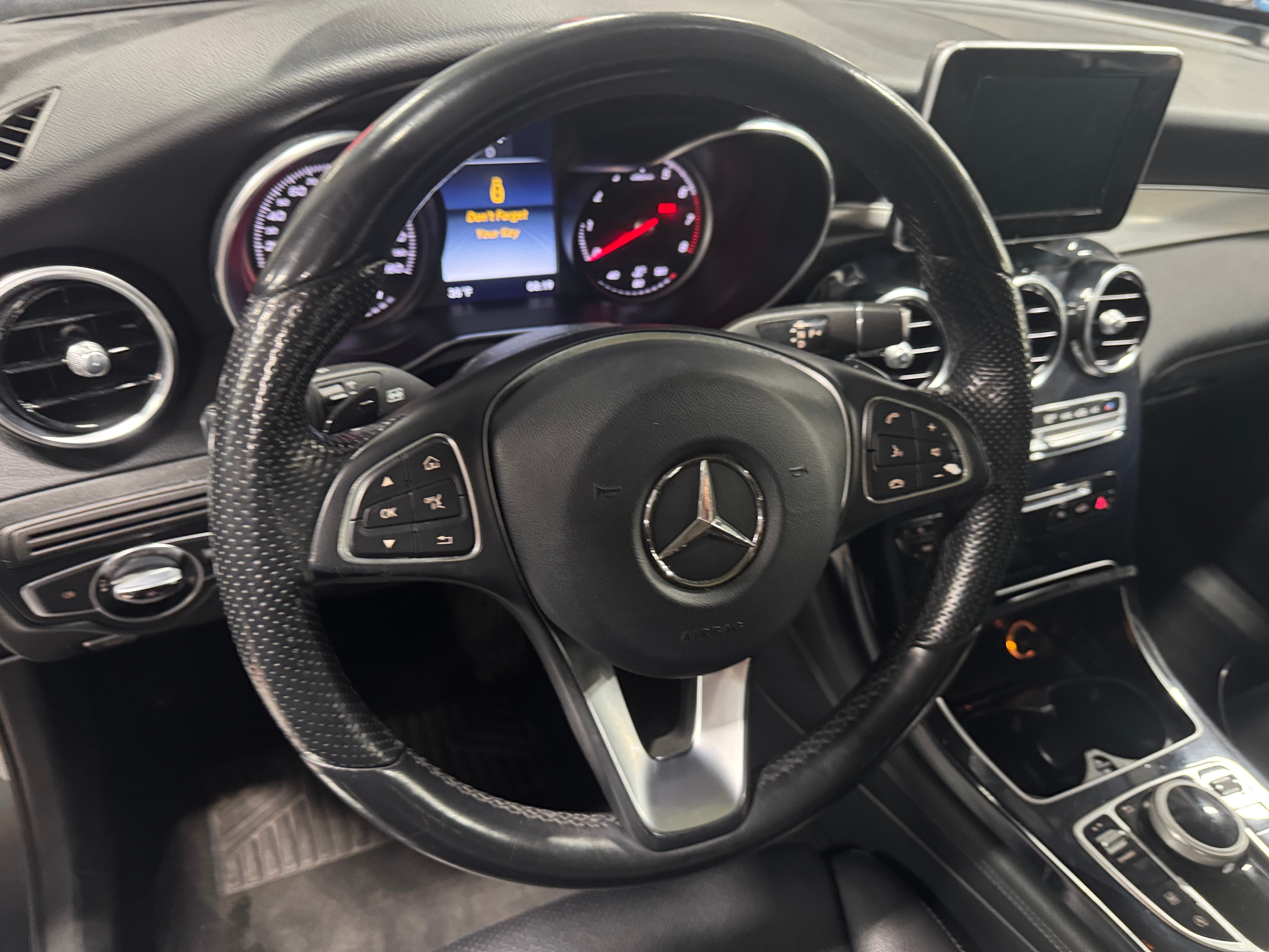 2017 Mercedes-Benz GLC 300 5