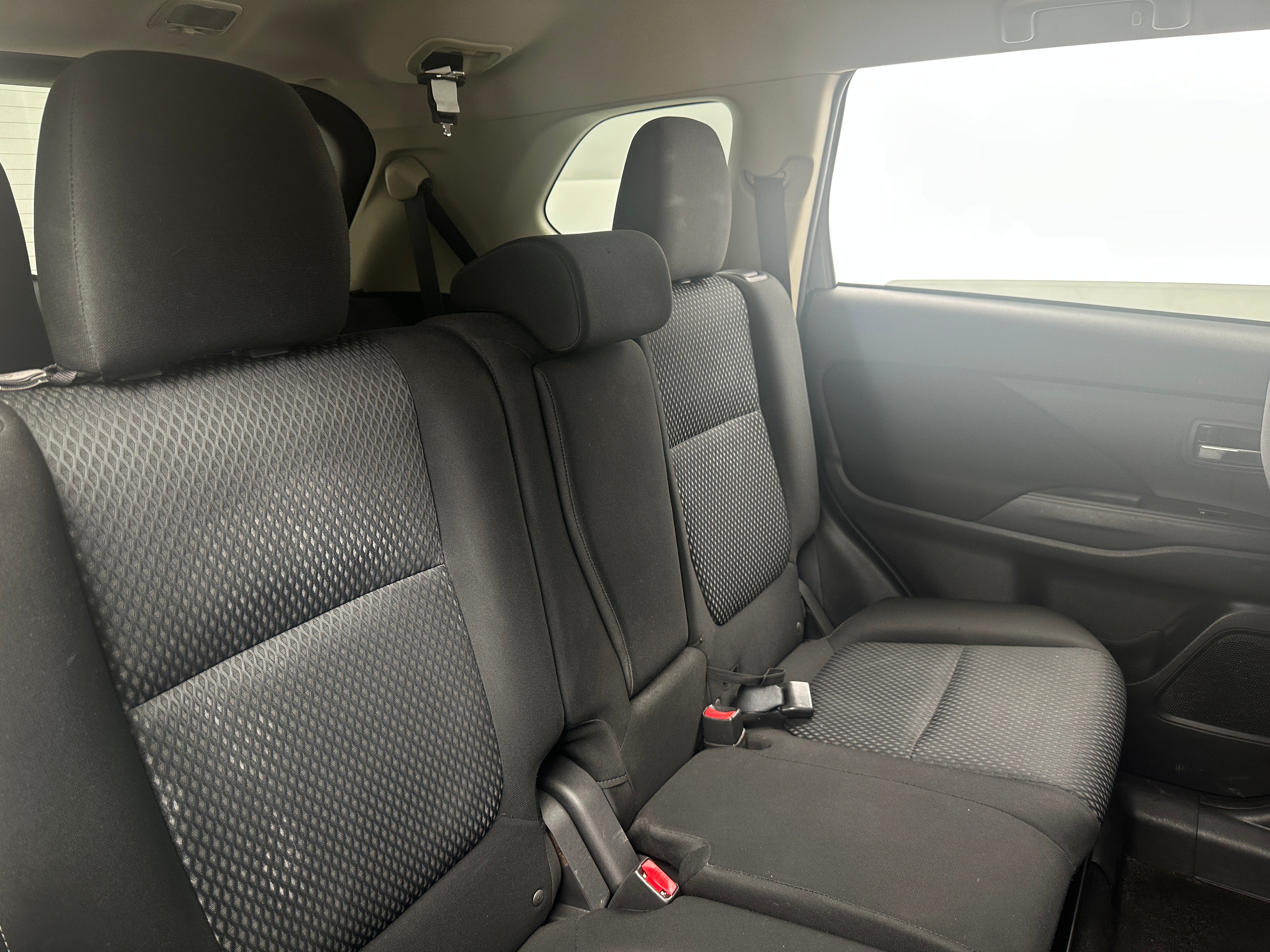 2018 Mitsubishi Outlander SE 6