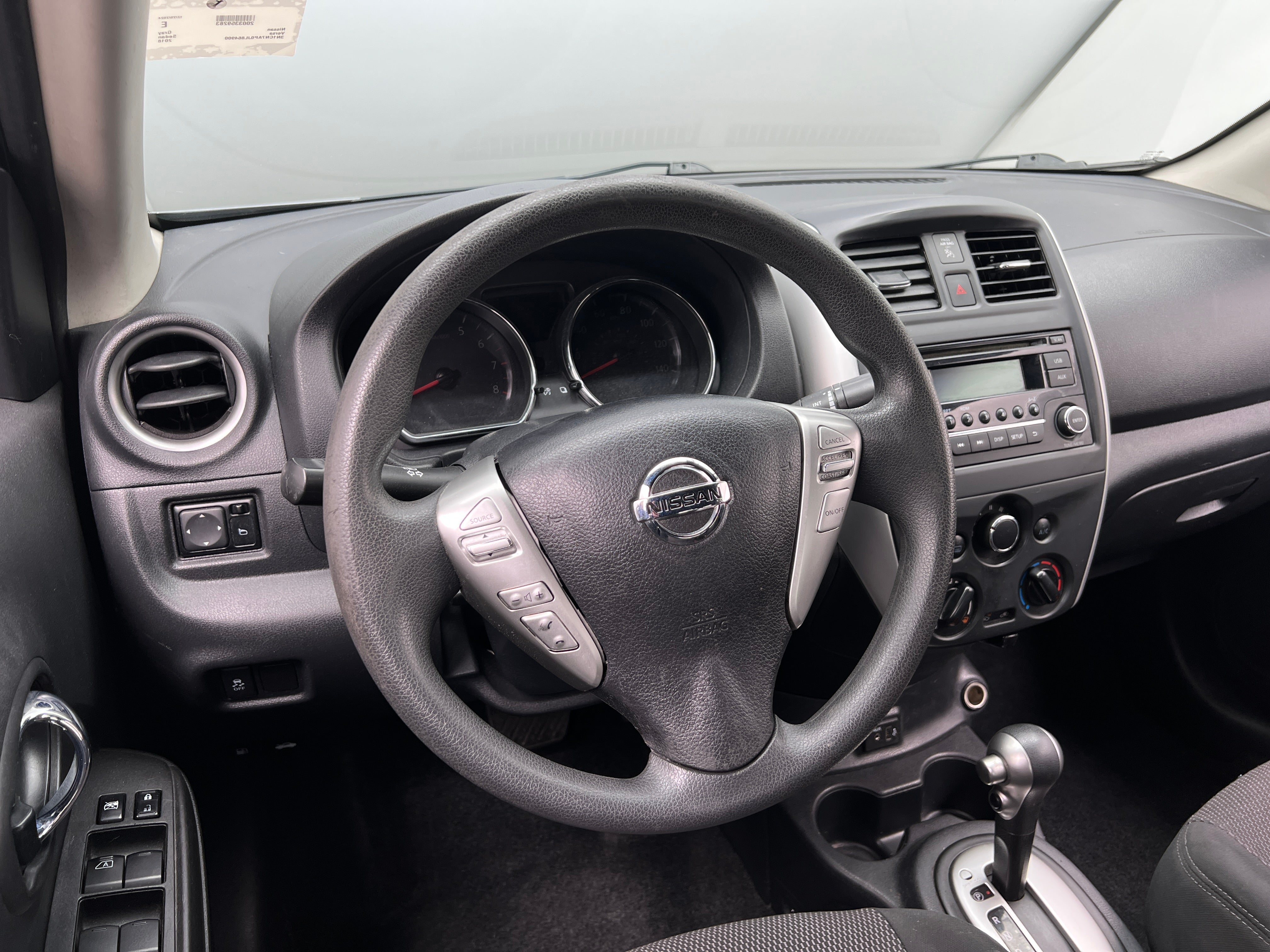 2018 Nissan Versa SV 5