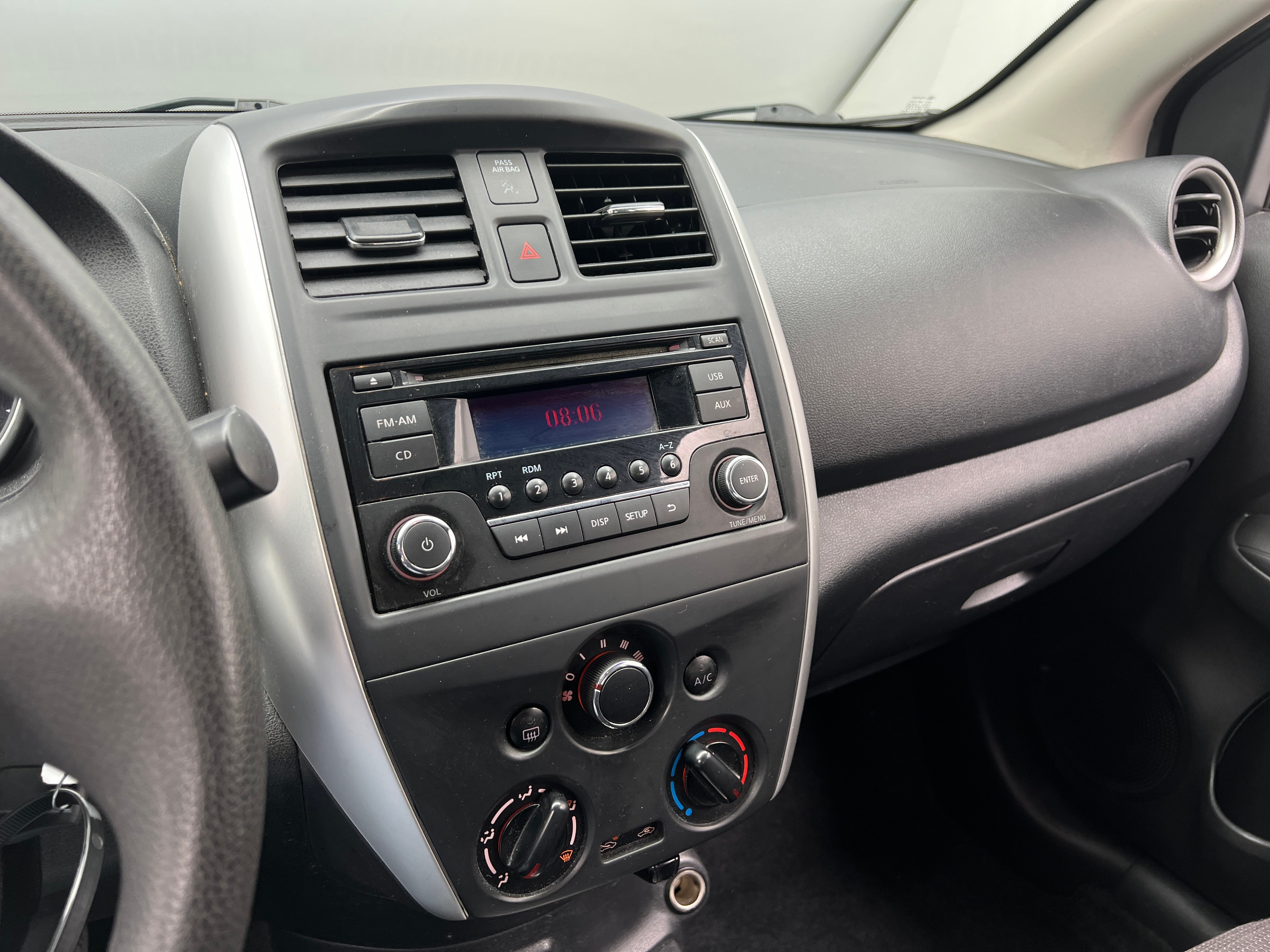 2018 Nissan Versa SV 4