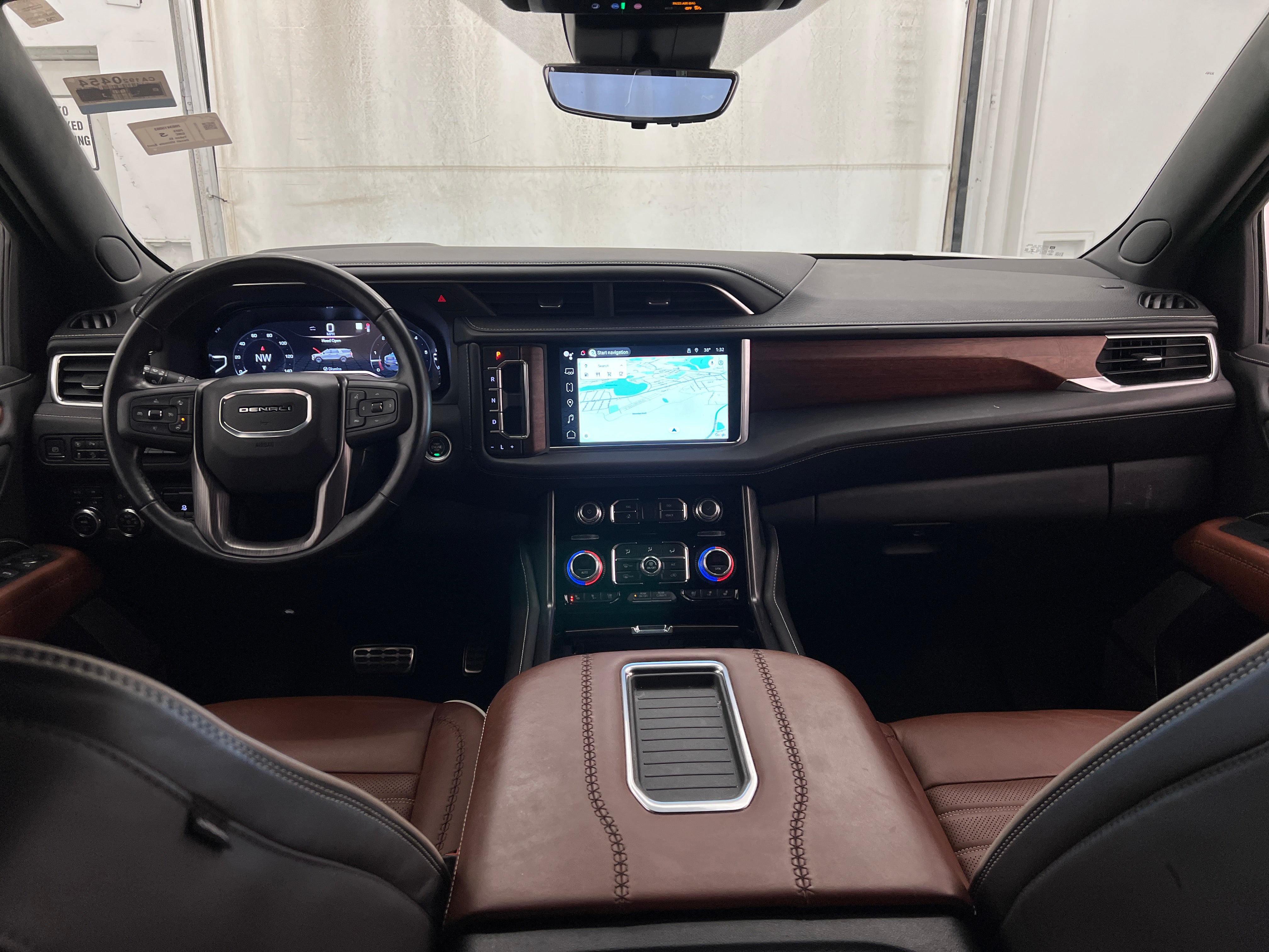 2023 GMC Yukon XL Denali Ultimate 2