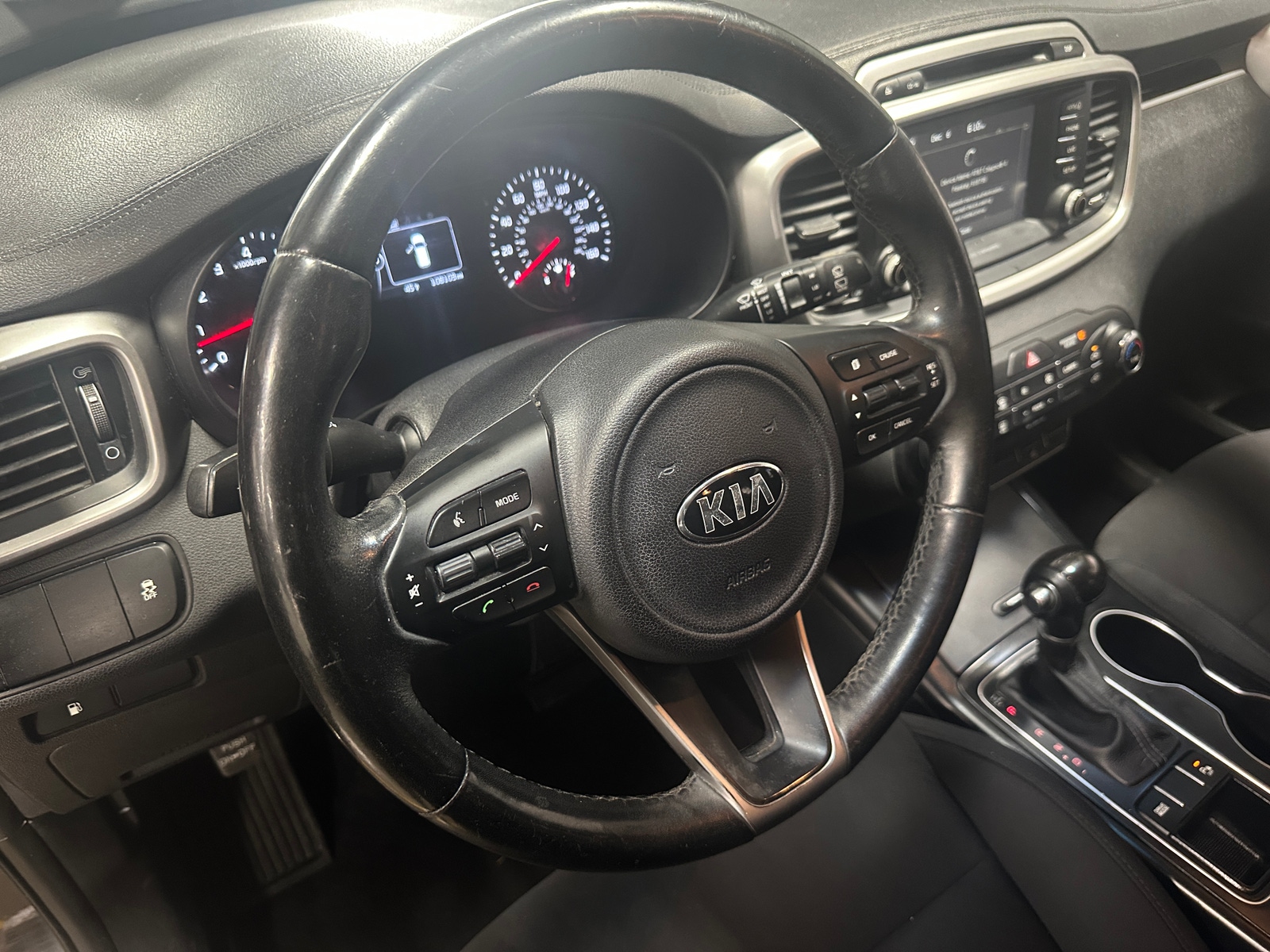 Thumbnail: 2017 Kia Sorento - 5