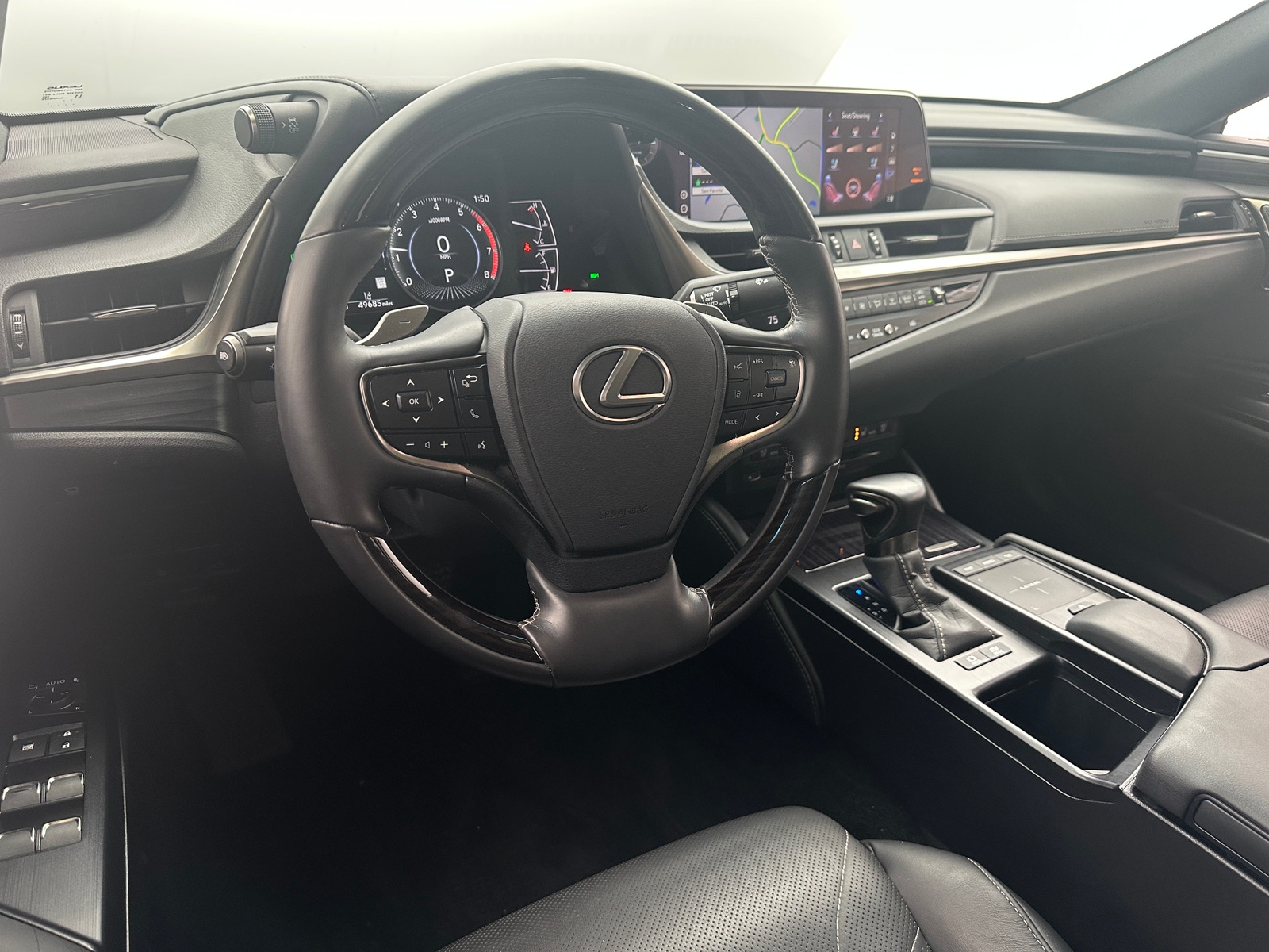 Thumbnail: 2021 Lexus ES - 2