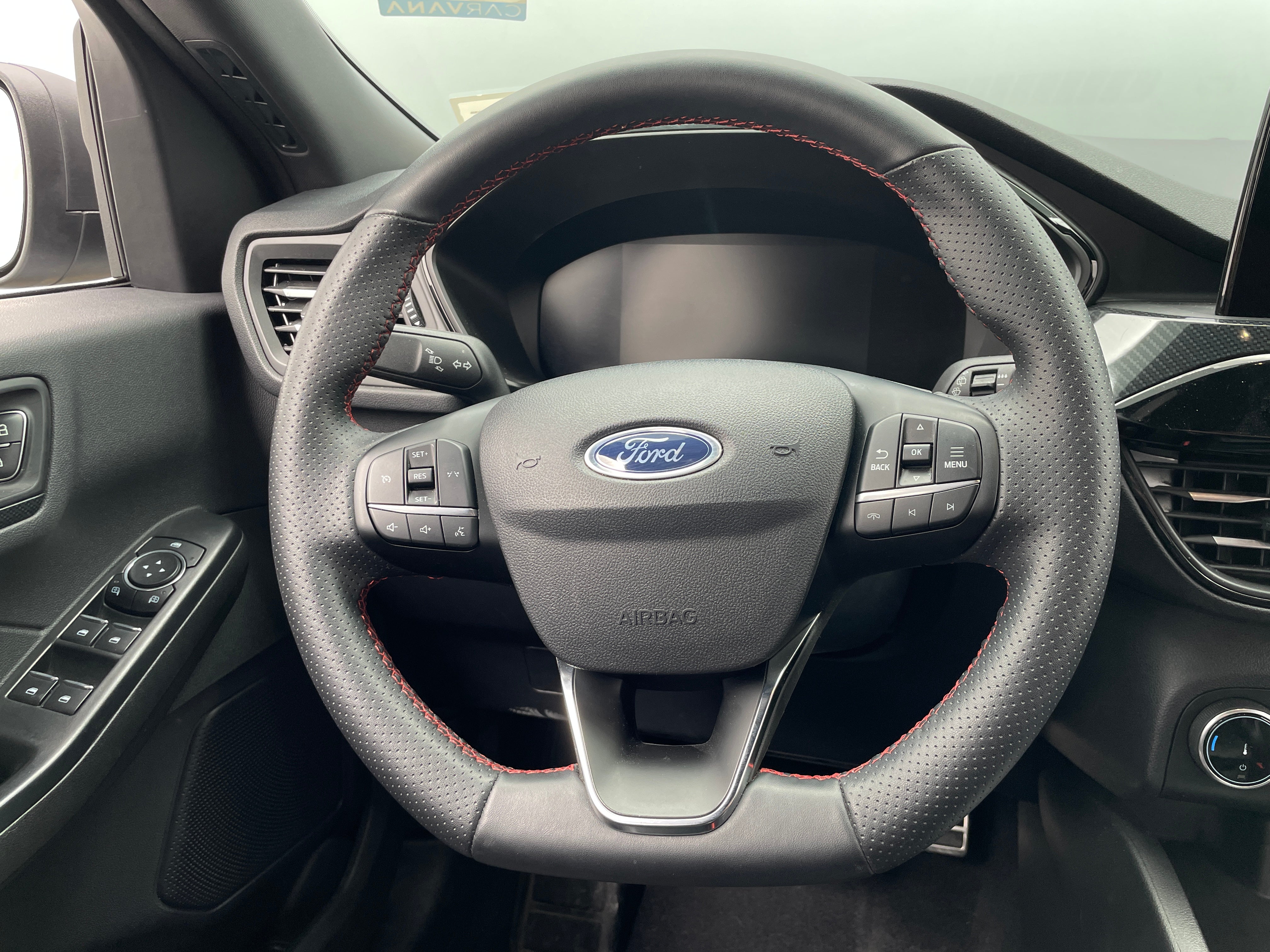 2024 Ford Escape ST-Line 5