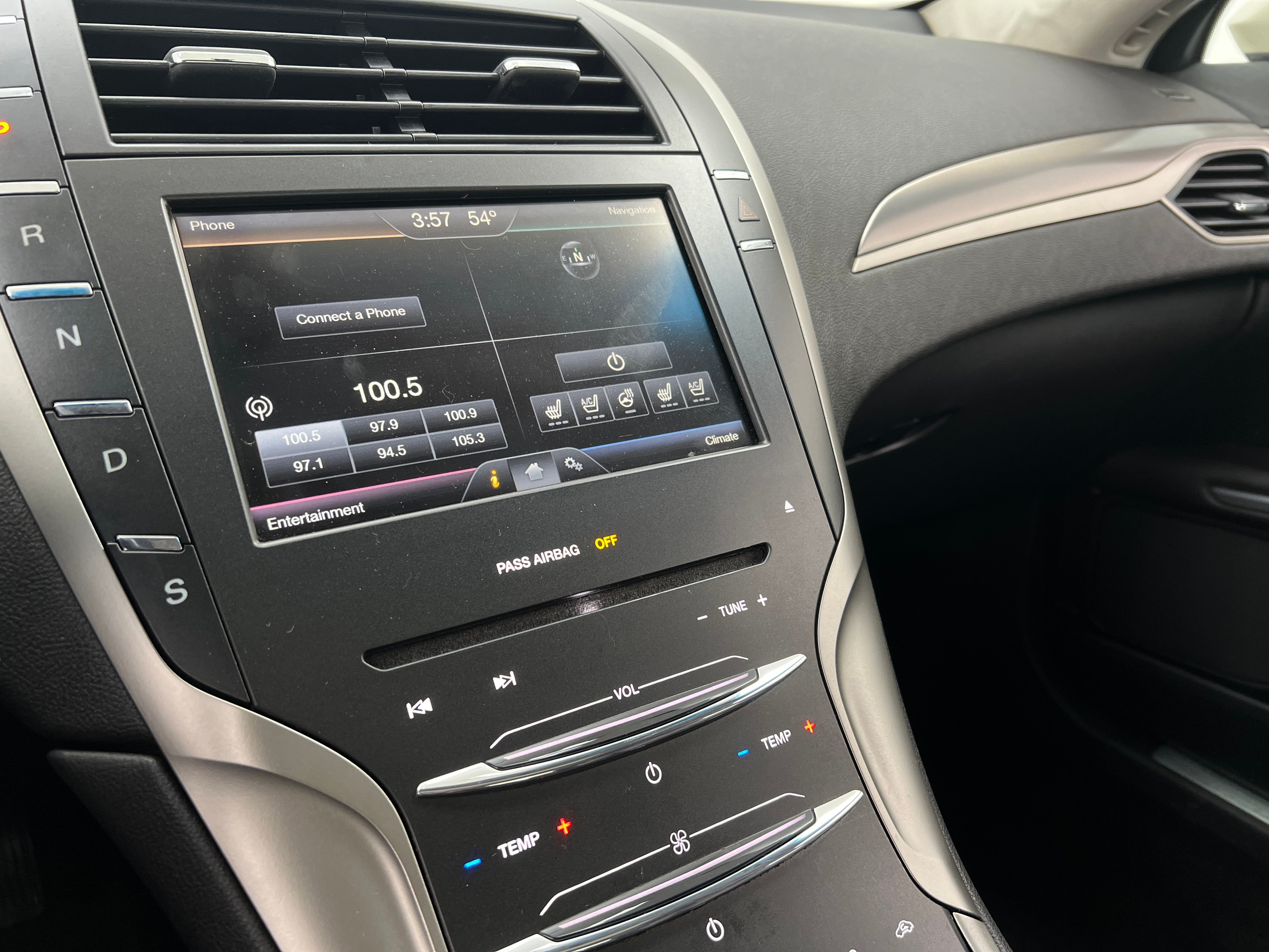 2014 Lincoln MKZ Base 3